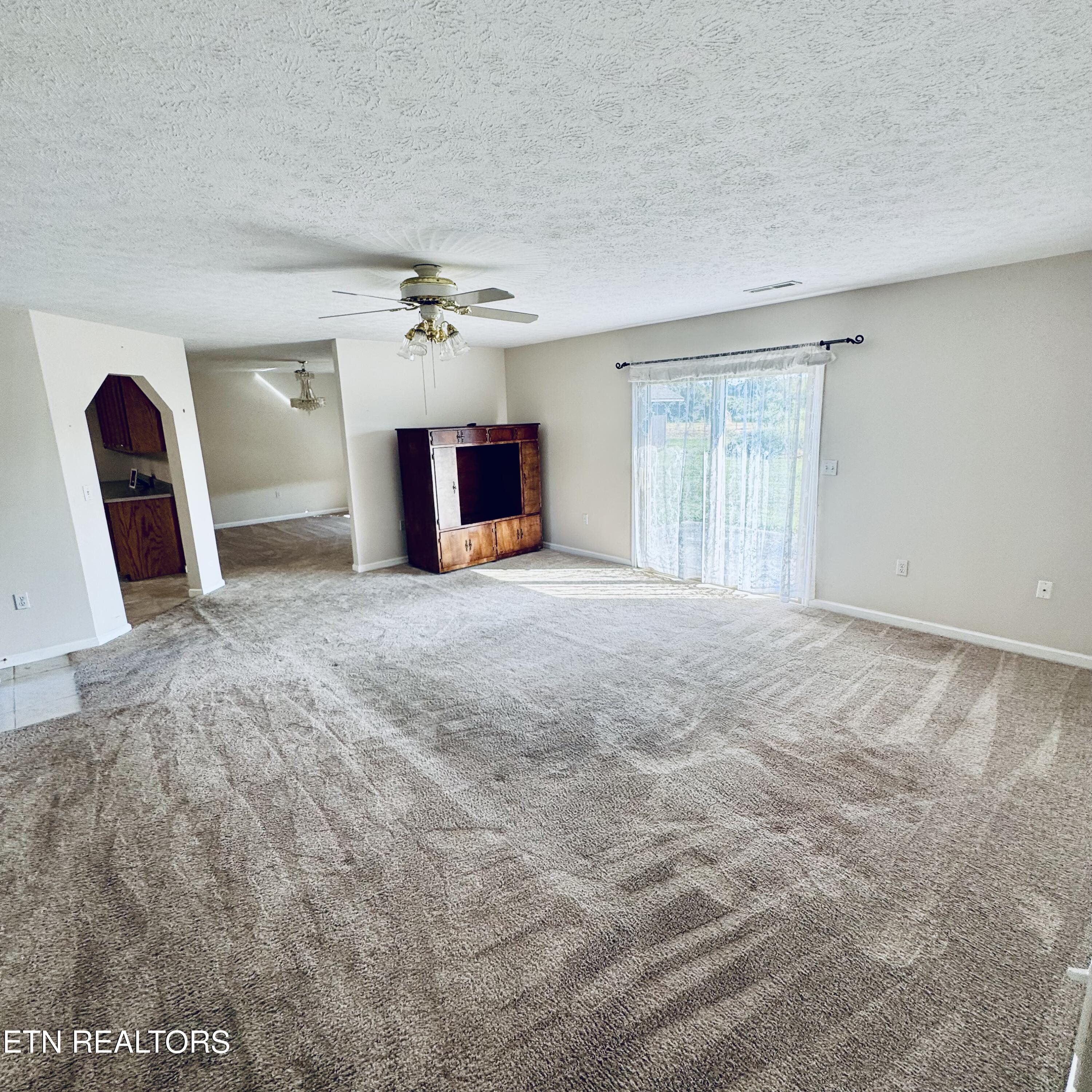 2970 Boyds Creek Highway Sevierville TN 37876