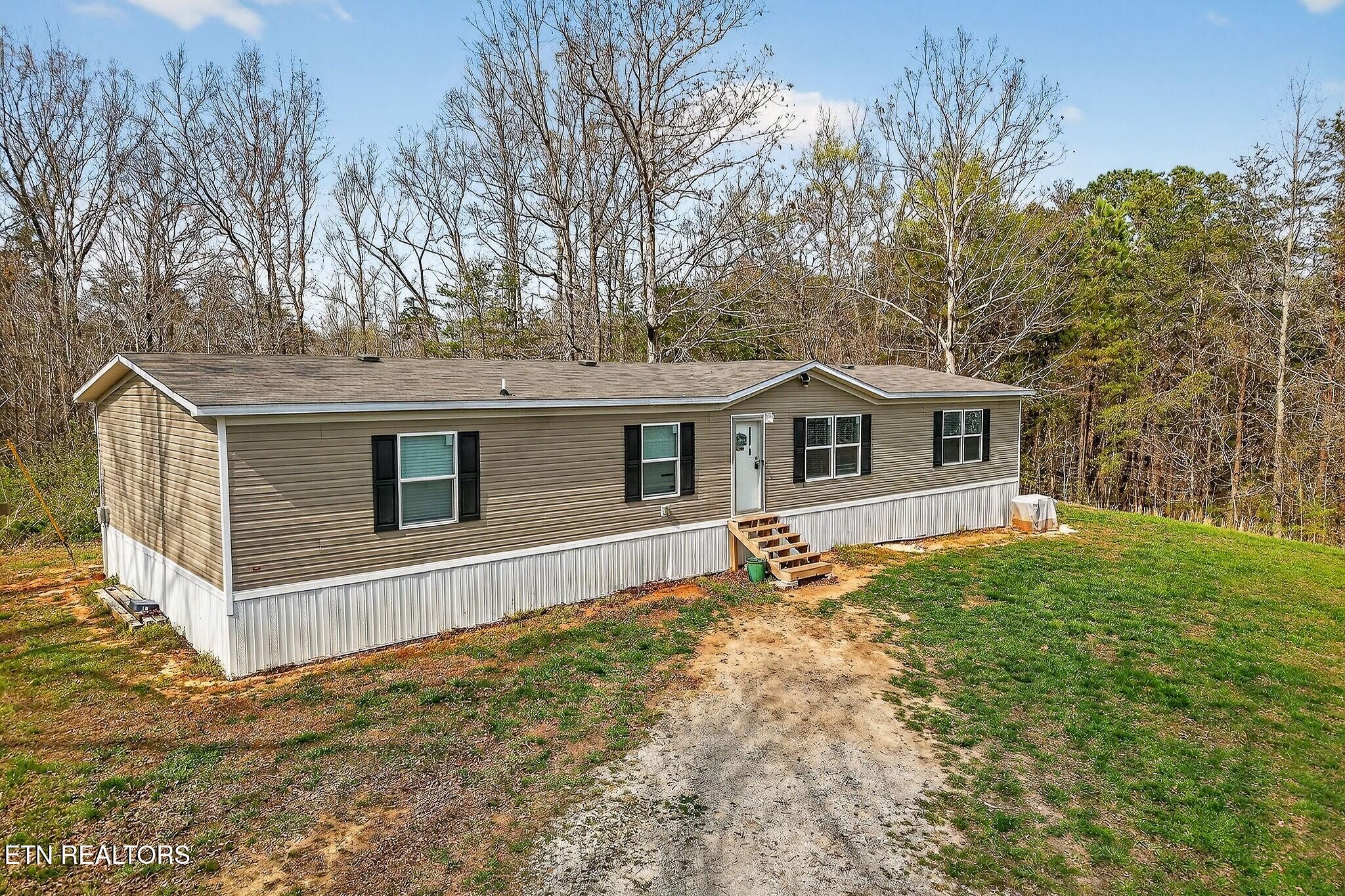 550 N Center Point Acres Walling TN 38587