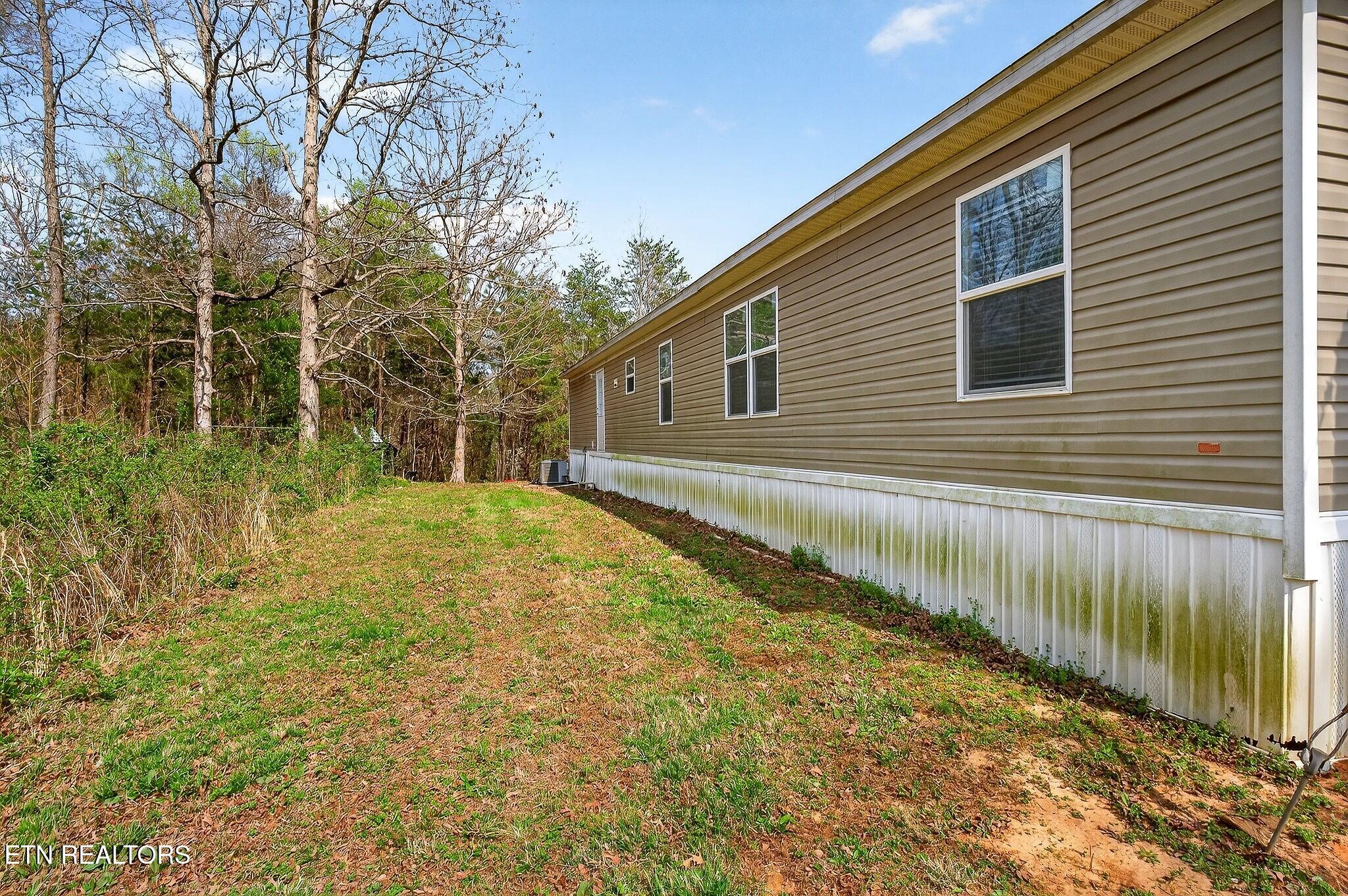 550 N Center Point Acres Walling TN 38587