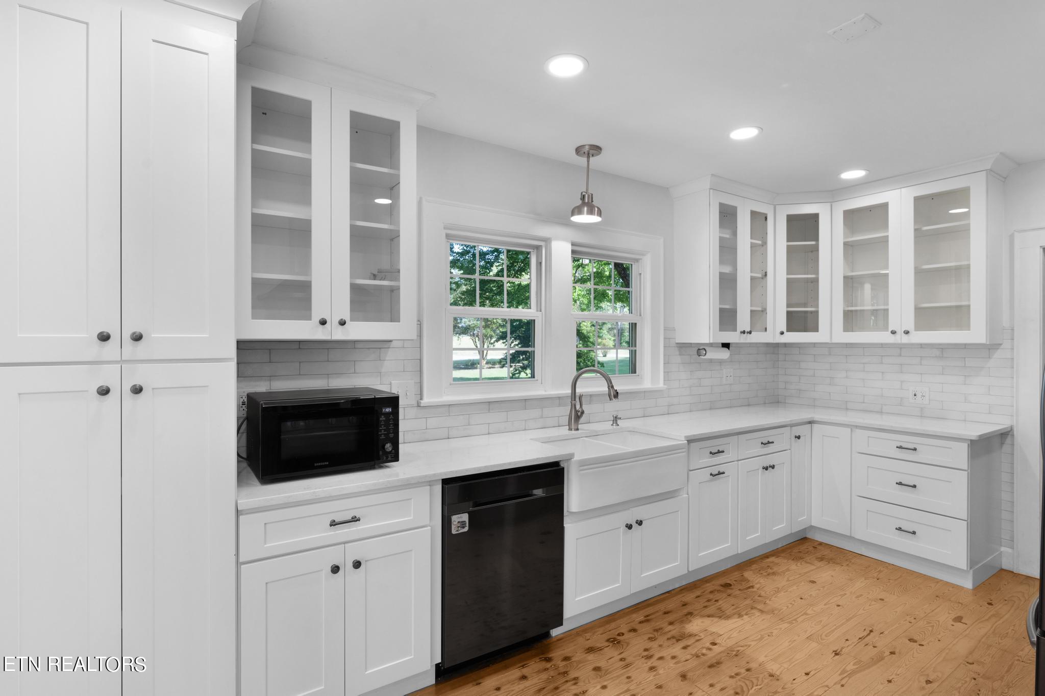 4818 Skyline Drive Knoxville TN 37914