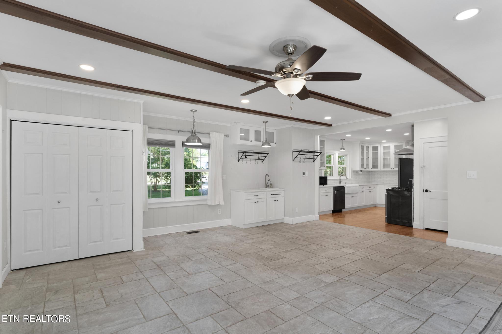 4818 Skyline Drive Knoxville TN 37914