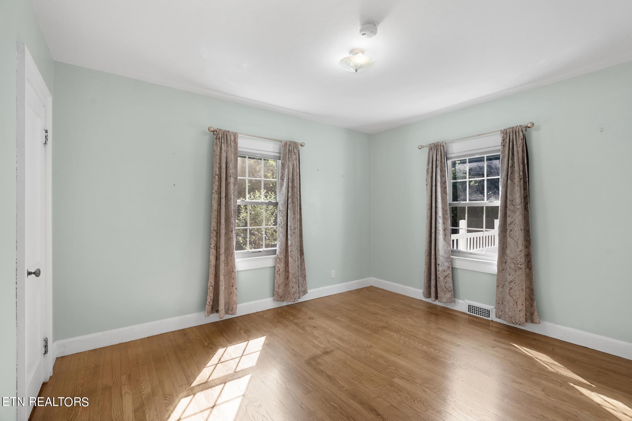 4818 Skyline Drive Knoxville TN 37914