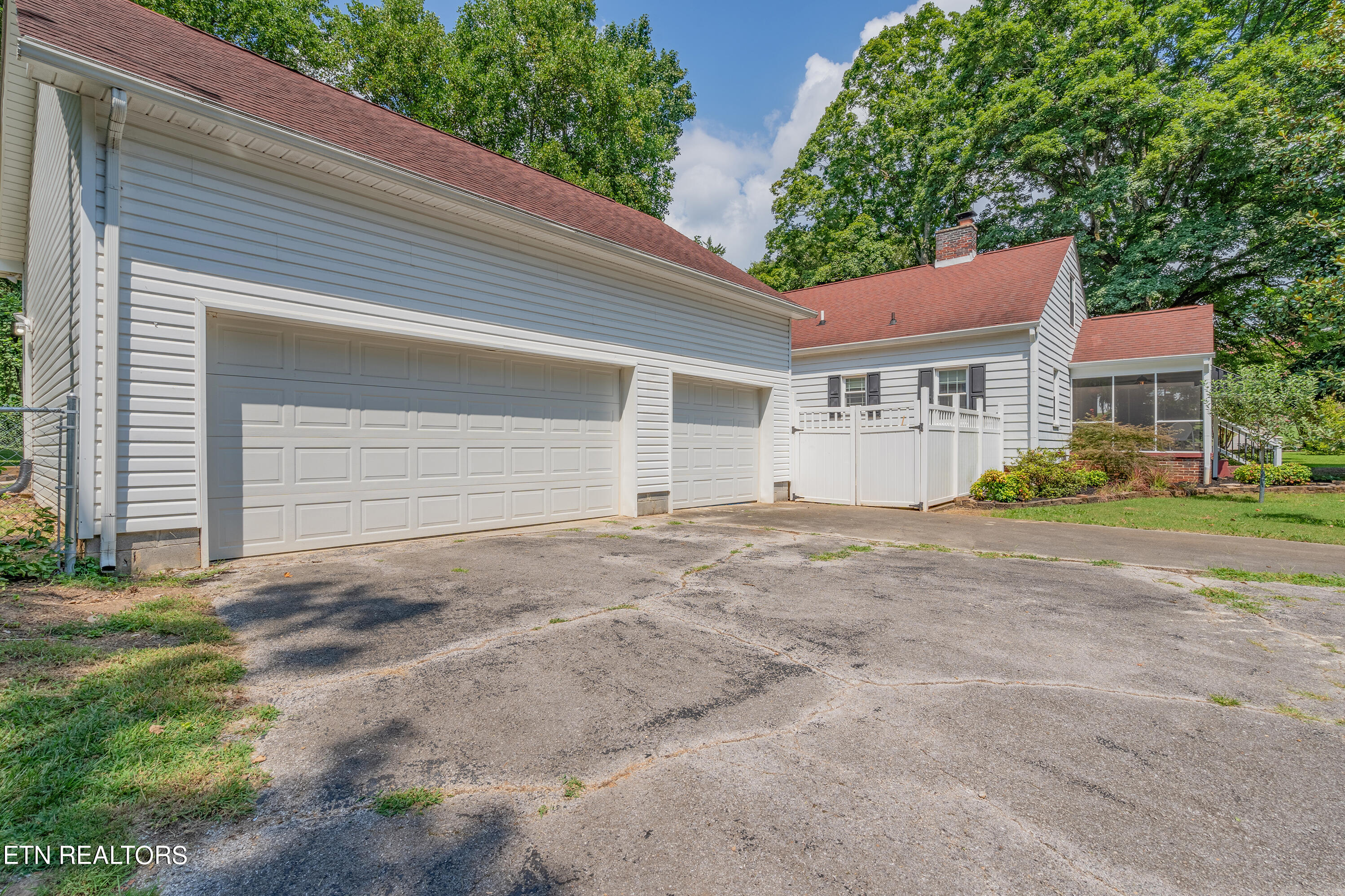 4818 Skyline Drive Knoxville TN 37914