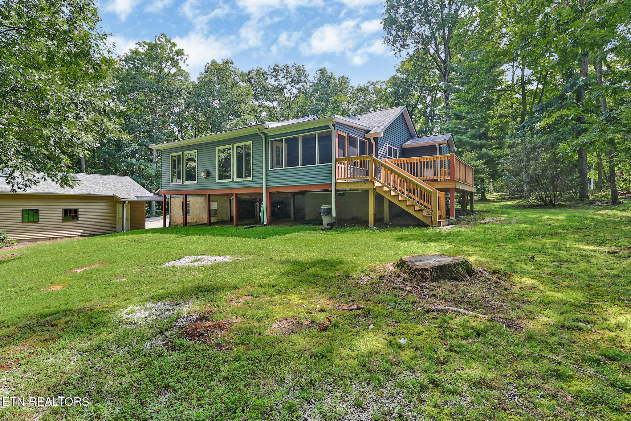 1104 Belmont Drive Monterey TN 38574
