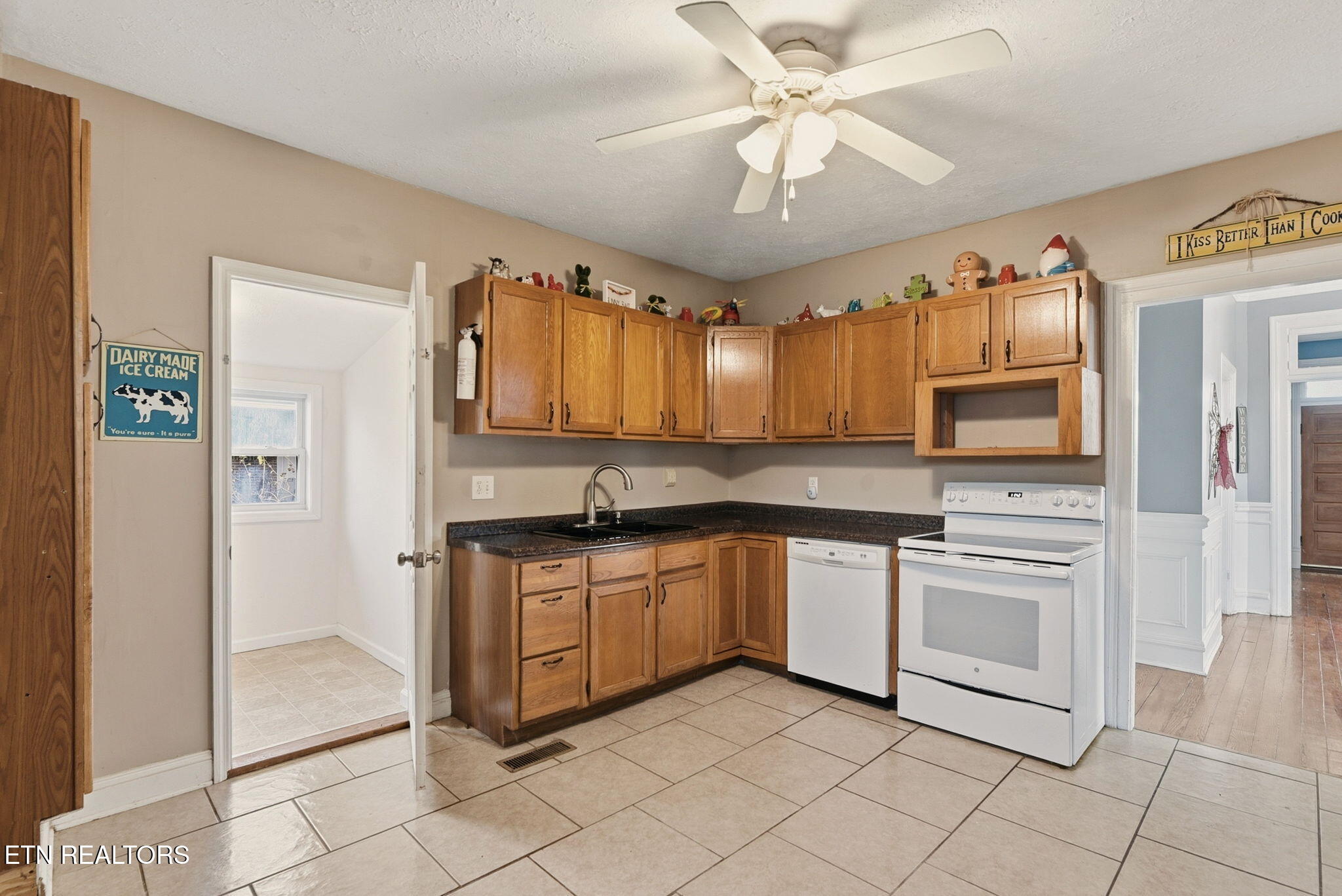 403 E 2nd Avenue Lenoir City TN 37771