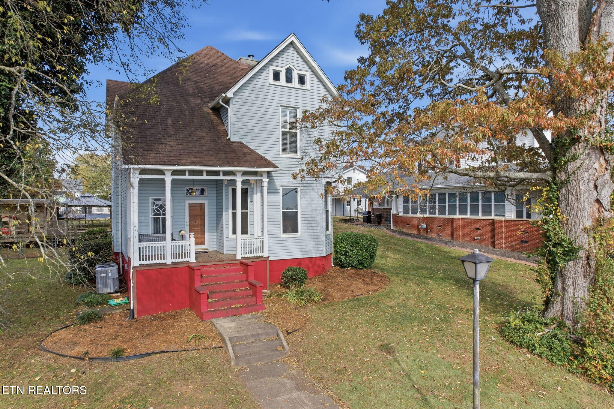 403 E 2nd Avenue Lenoir City TN 37771