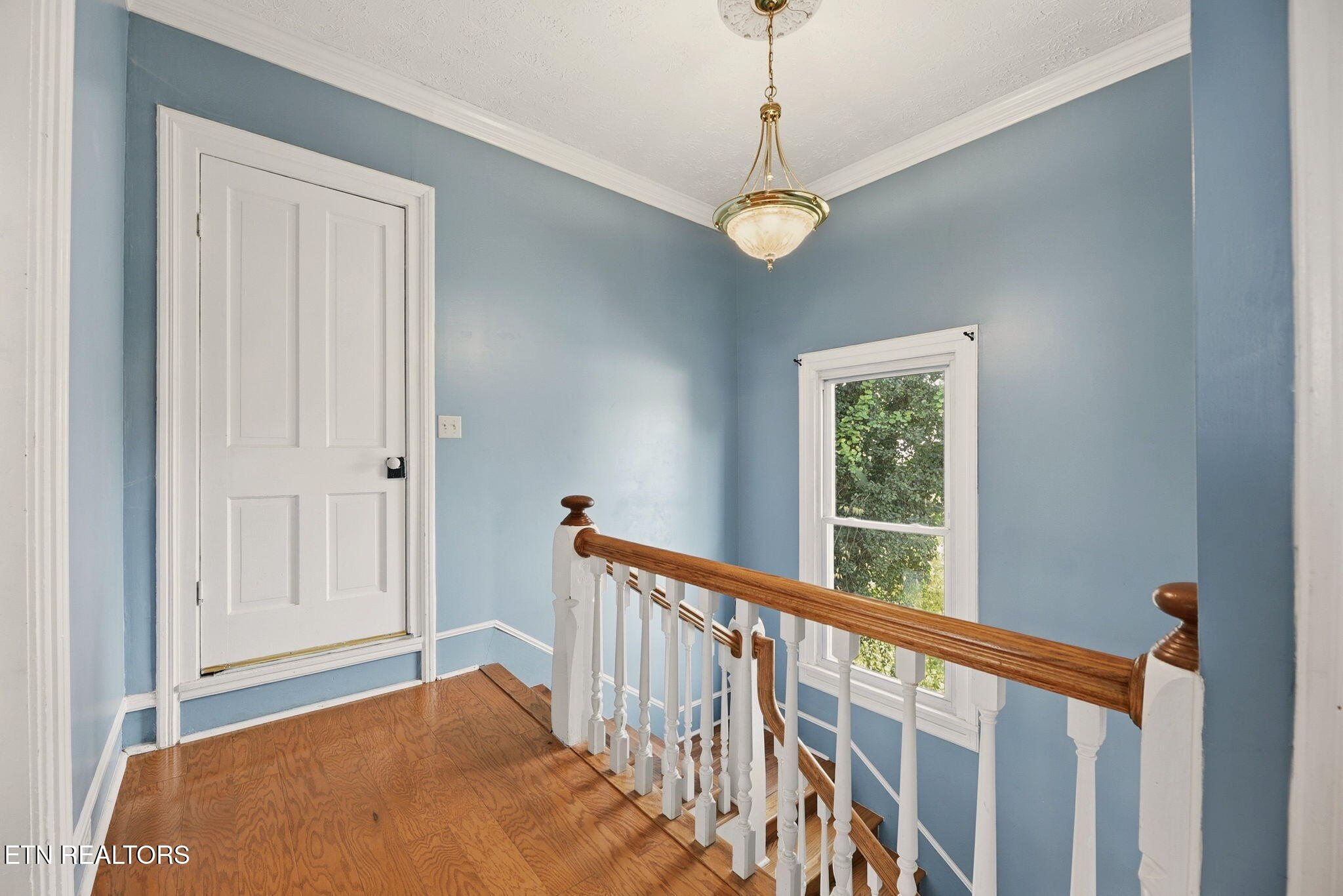 403 E 2nd Avenue Lenoir City TN 37771