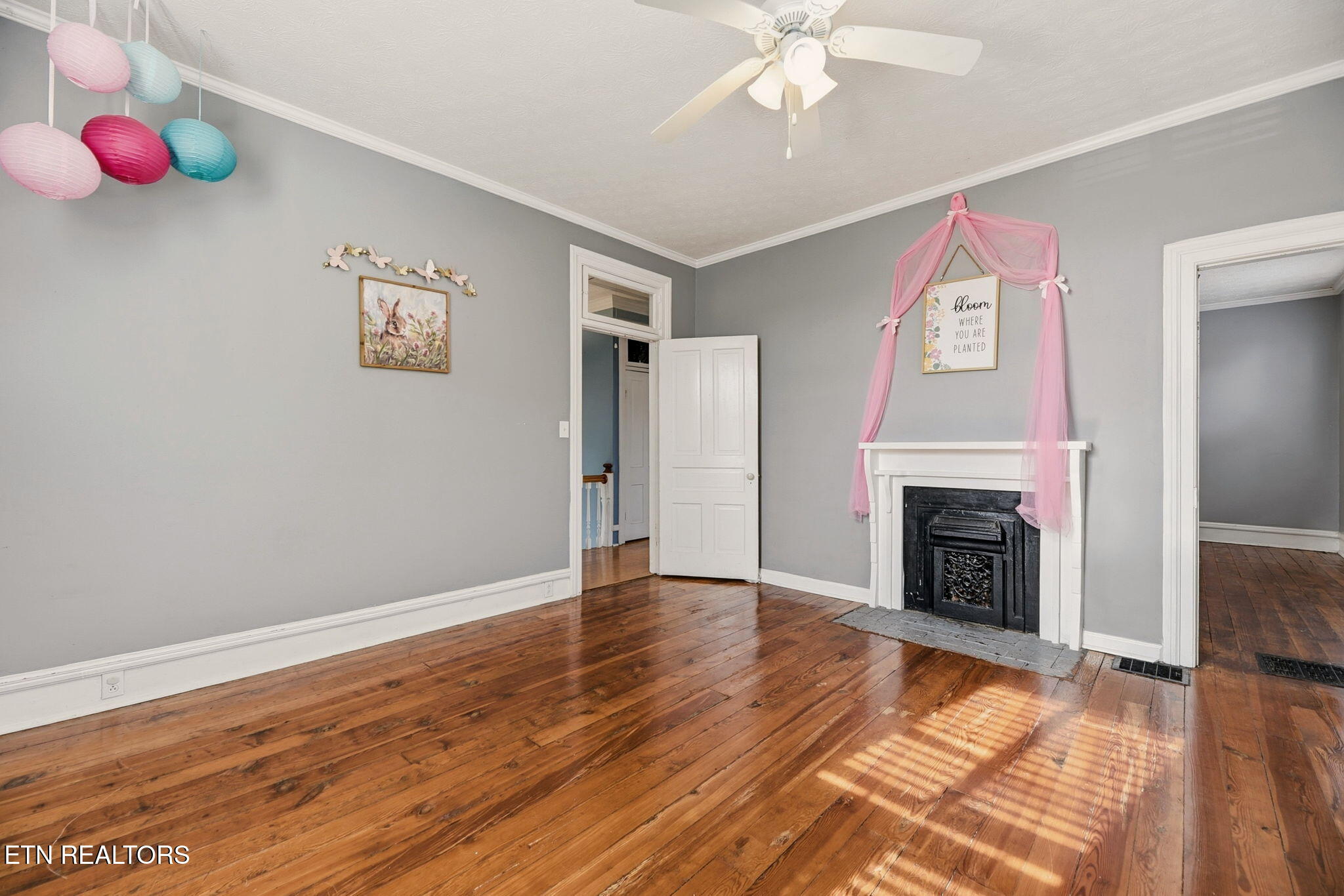 403 E 2nd Avenue Lenoir City TN 37771