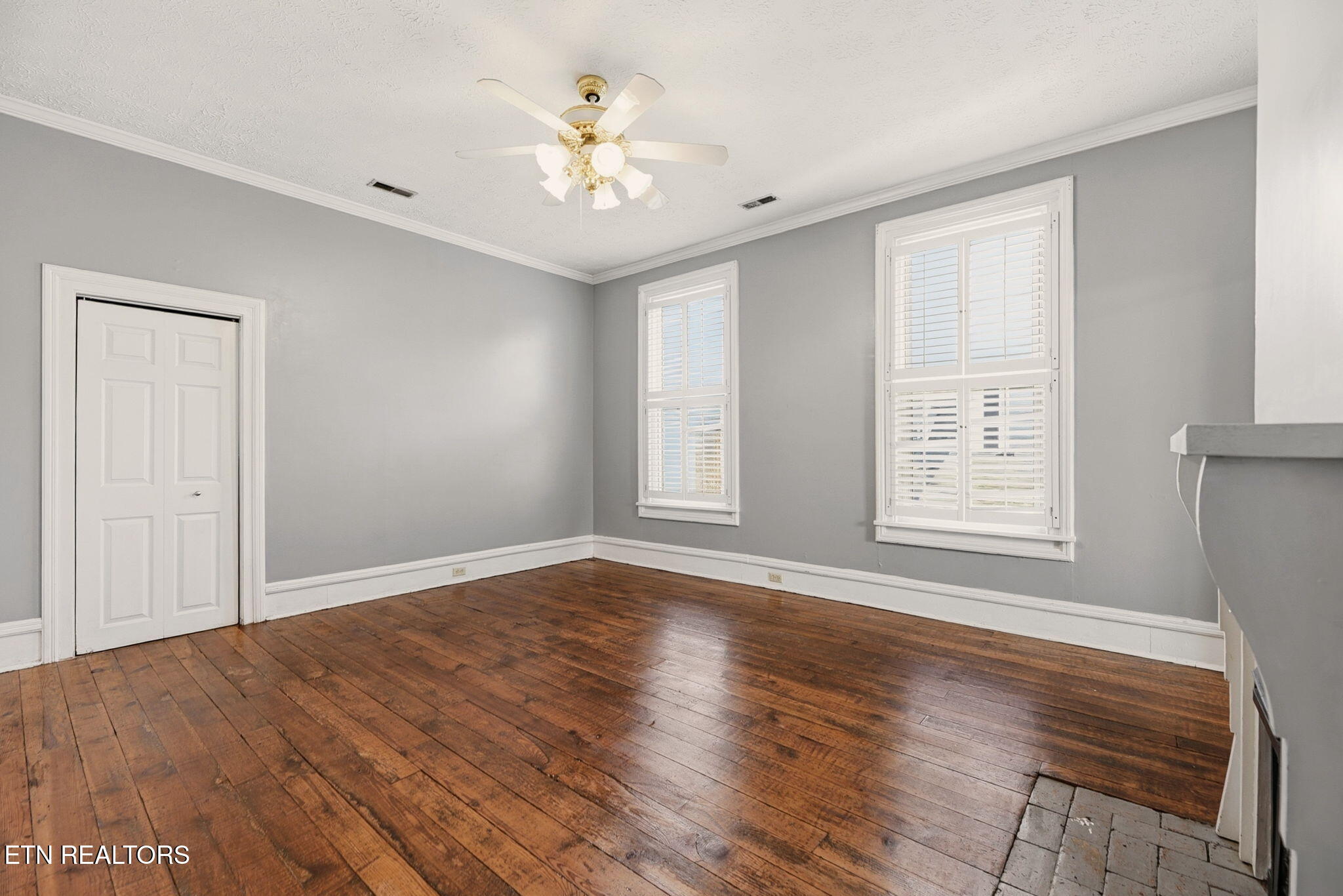 403 E 2nd Avenue Lenoir City TN 37771
