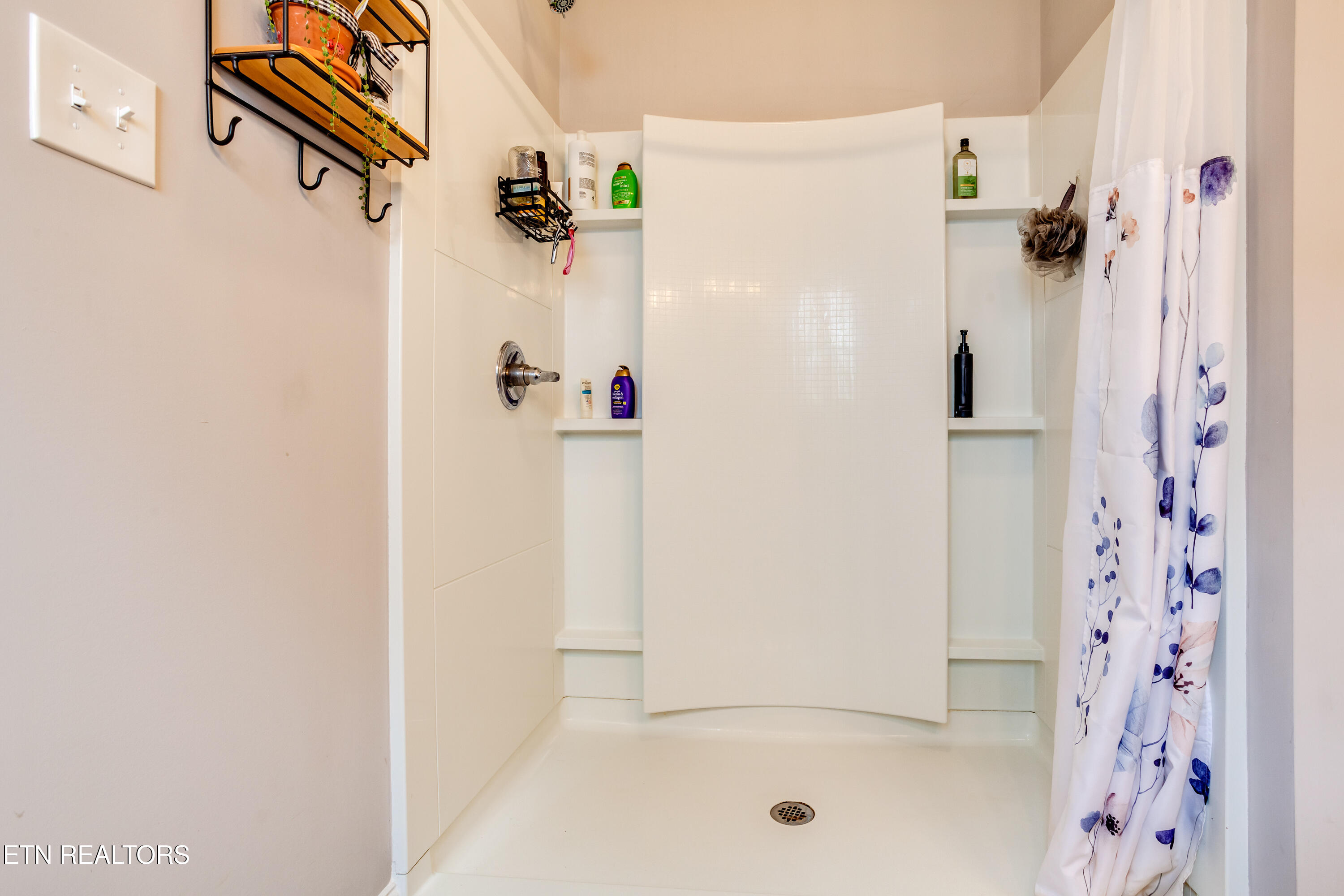 4841 Stoneyhurst Lane Knoxville TN 37918