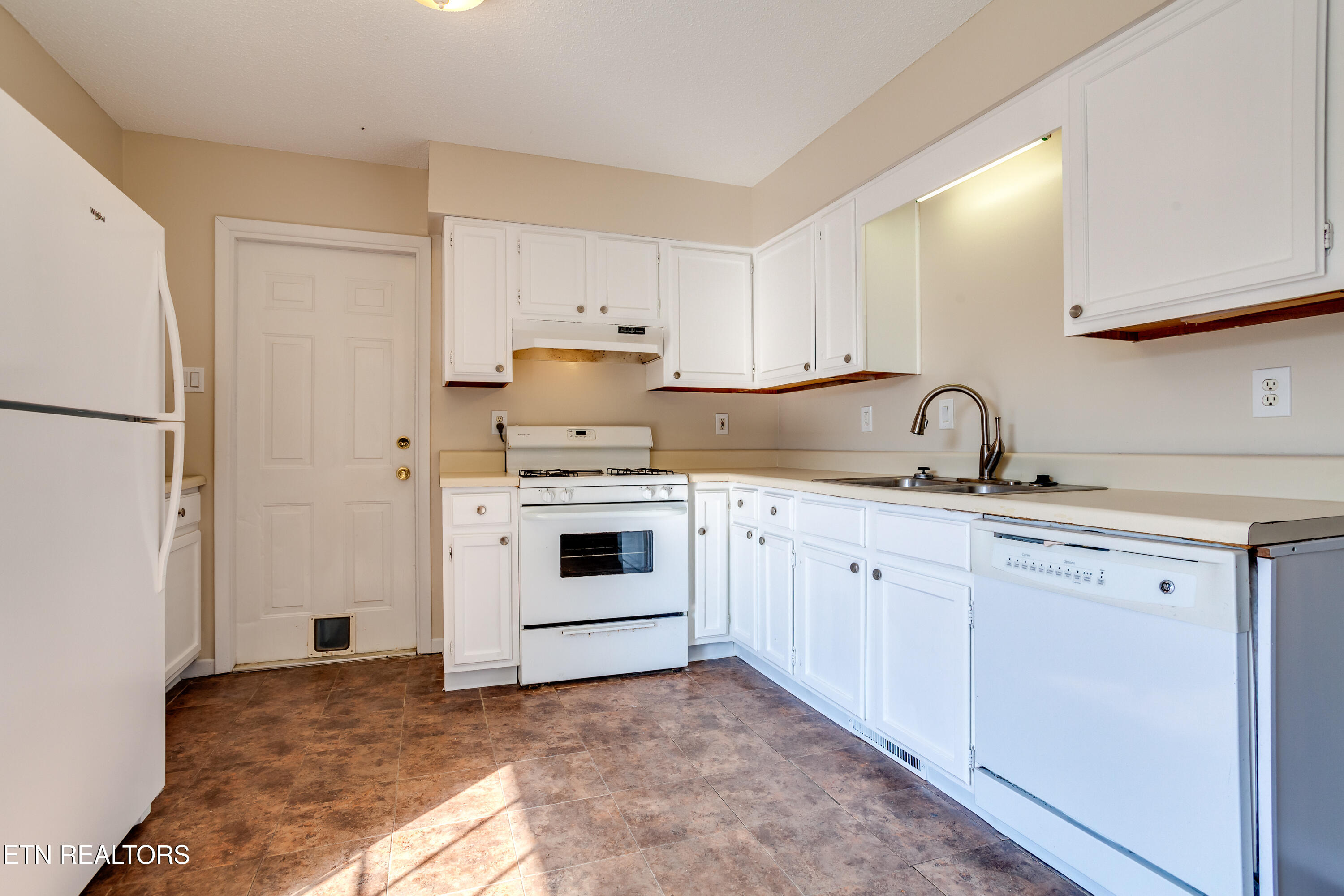 105 Tracy Lane Oak Ridge TN 37830