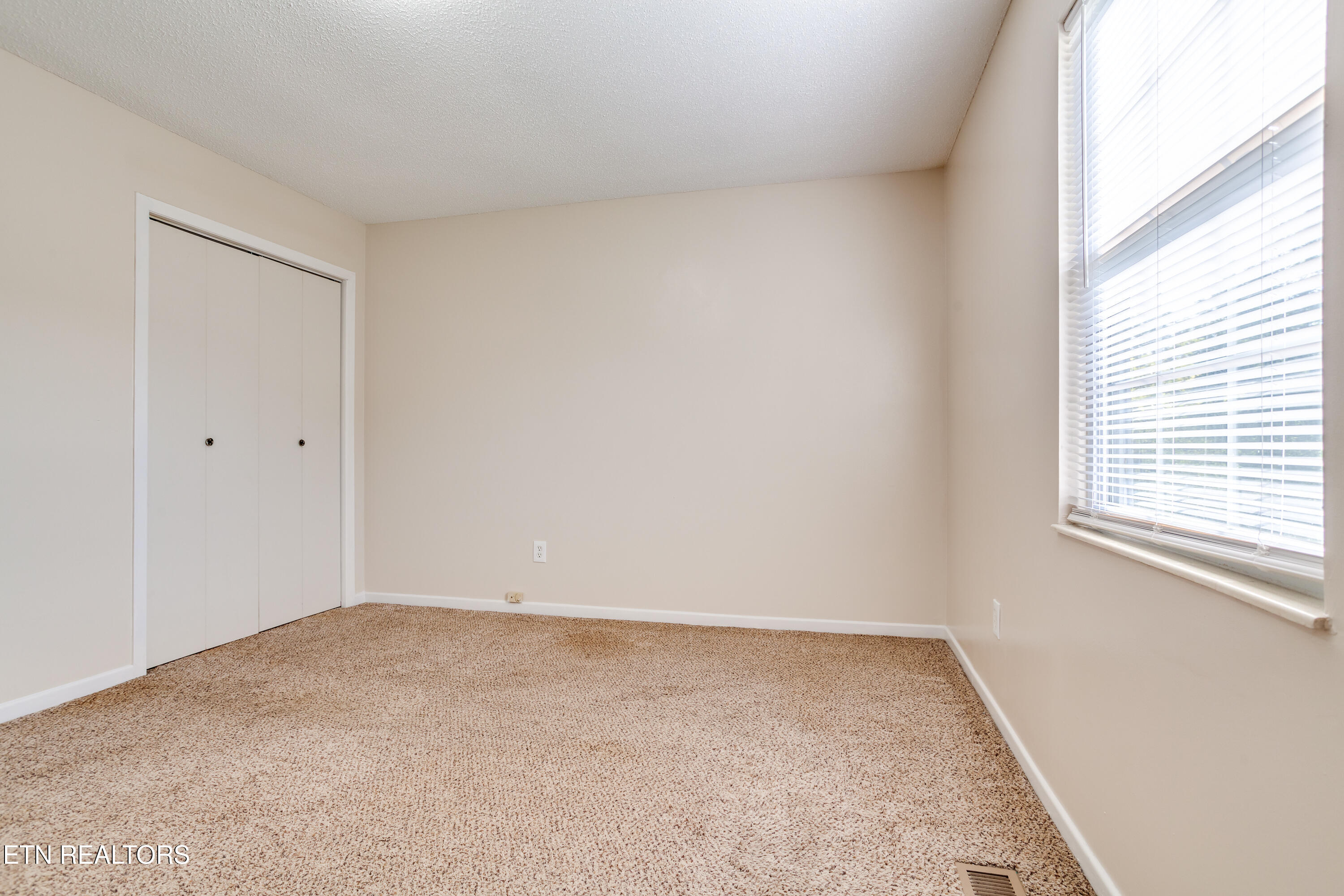 105 Tracy Lane Oak Ridge TN 37830