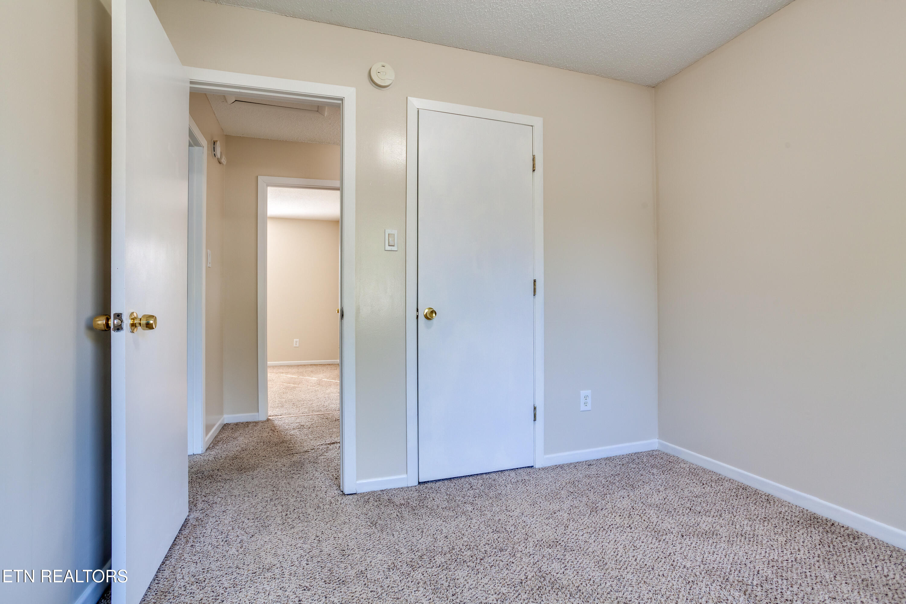 105 Tracy Lane Oak Ridge TN 37830