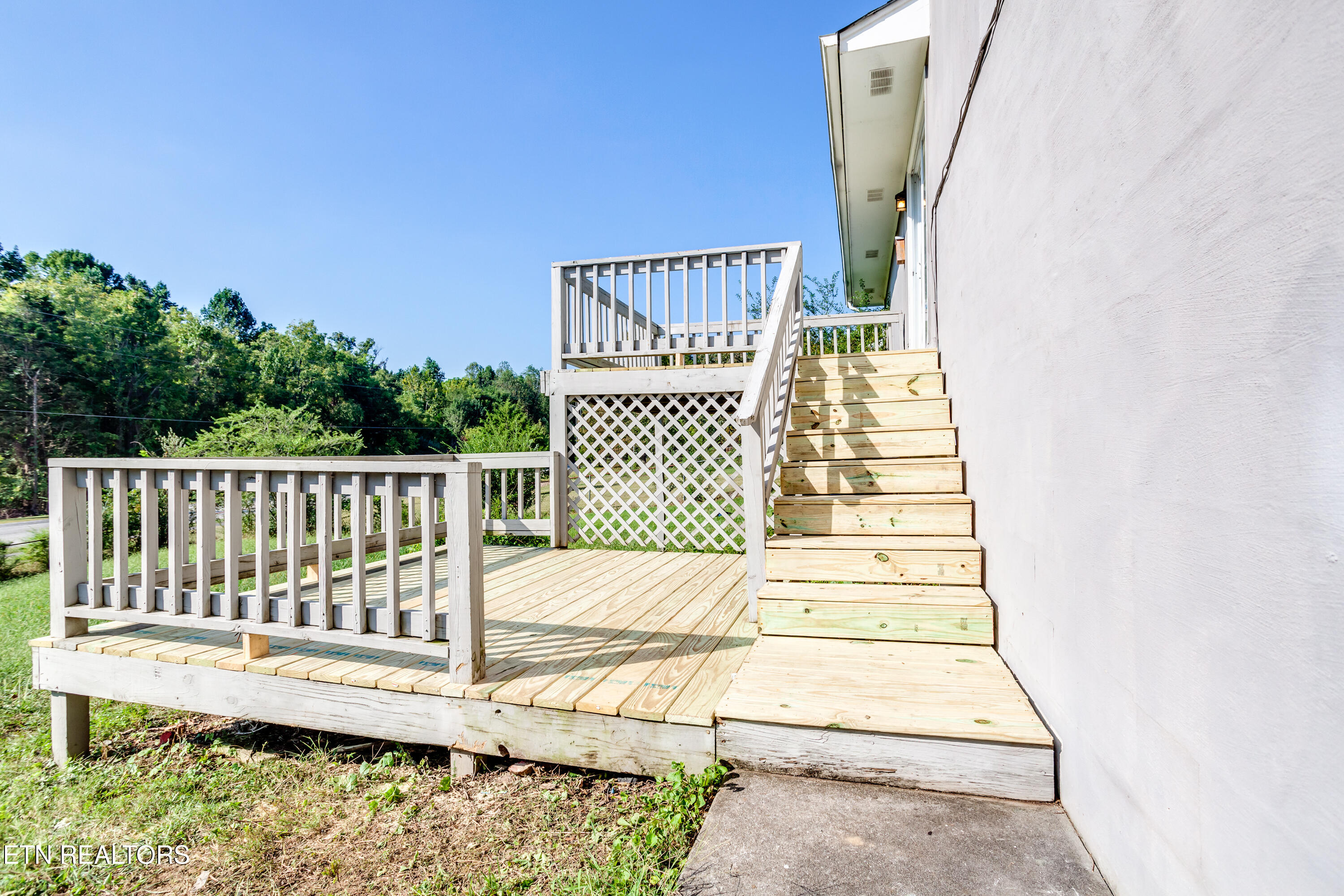 105 Tracy Lane Oak Ridge TN 37830