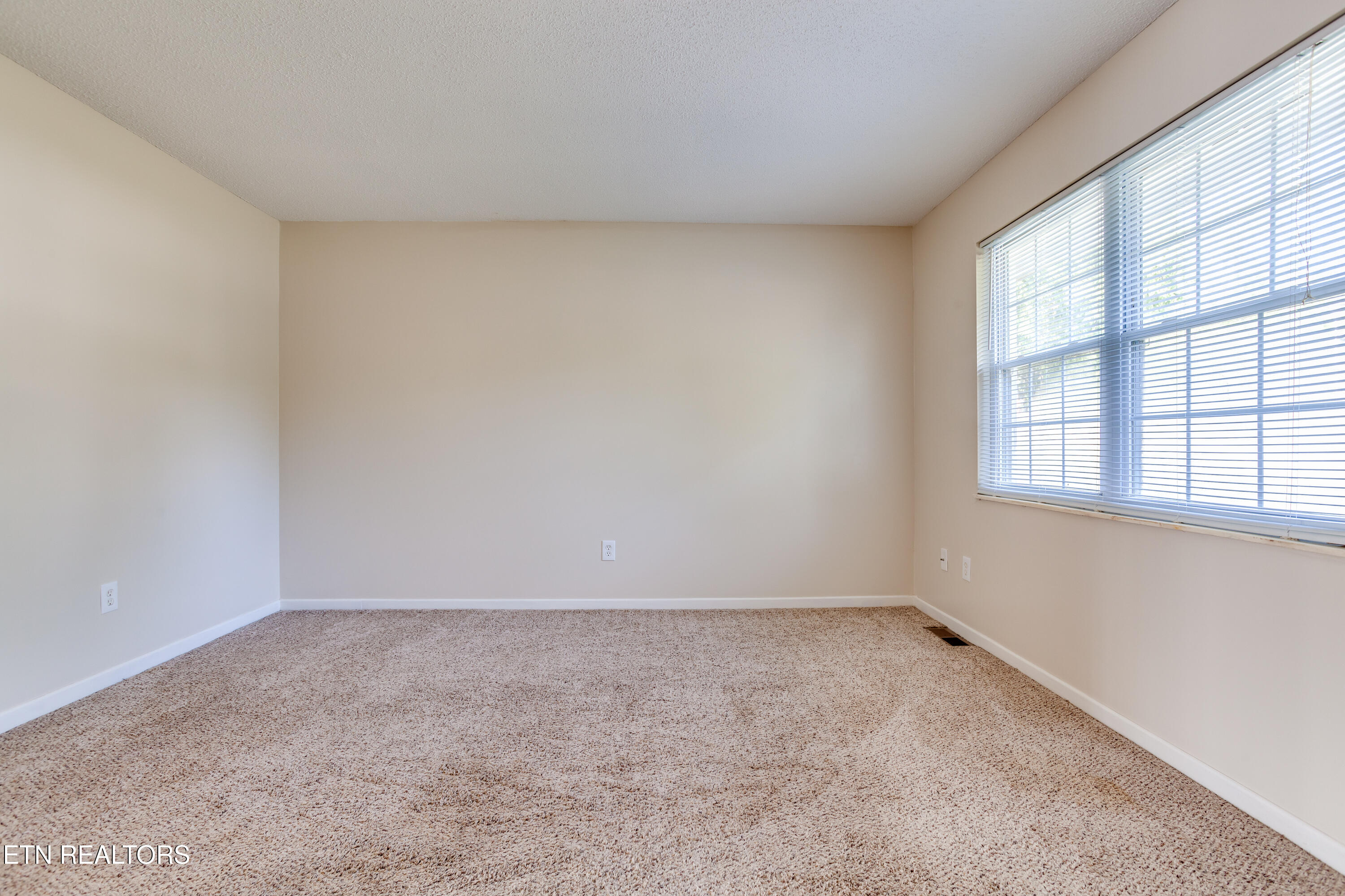105 Tracy Lane Oak Ridge TN 37830
