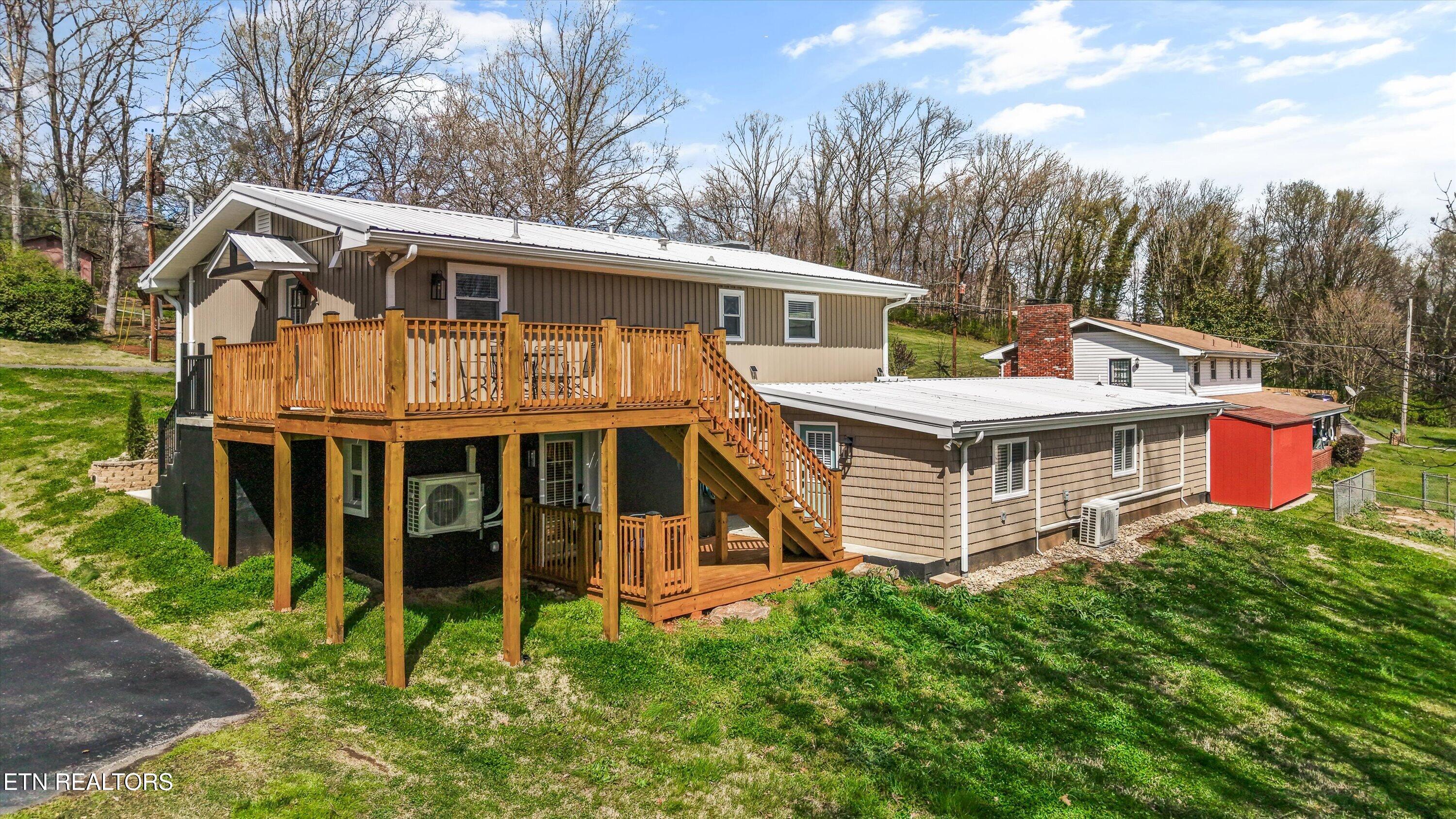 1704 S Forest Drive Knoxville TN 37920
