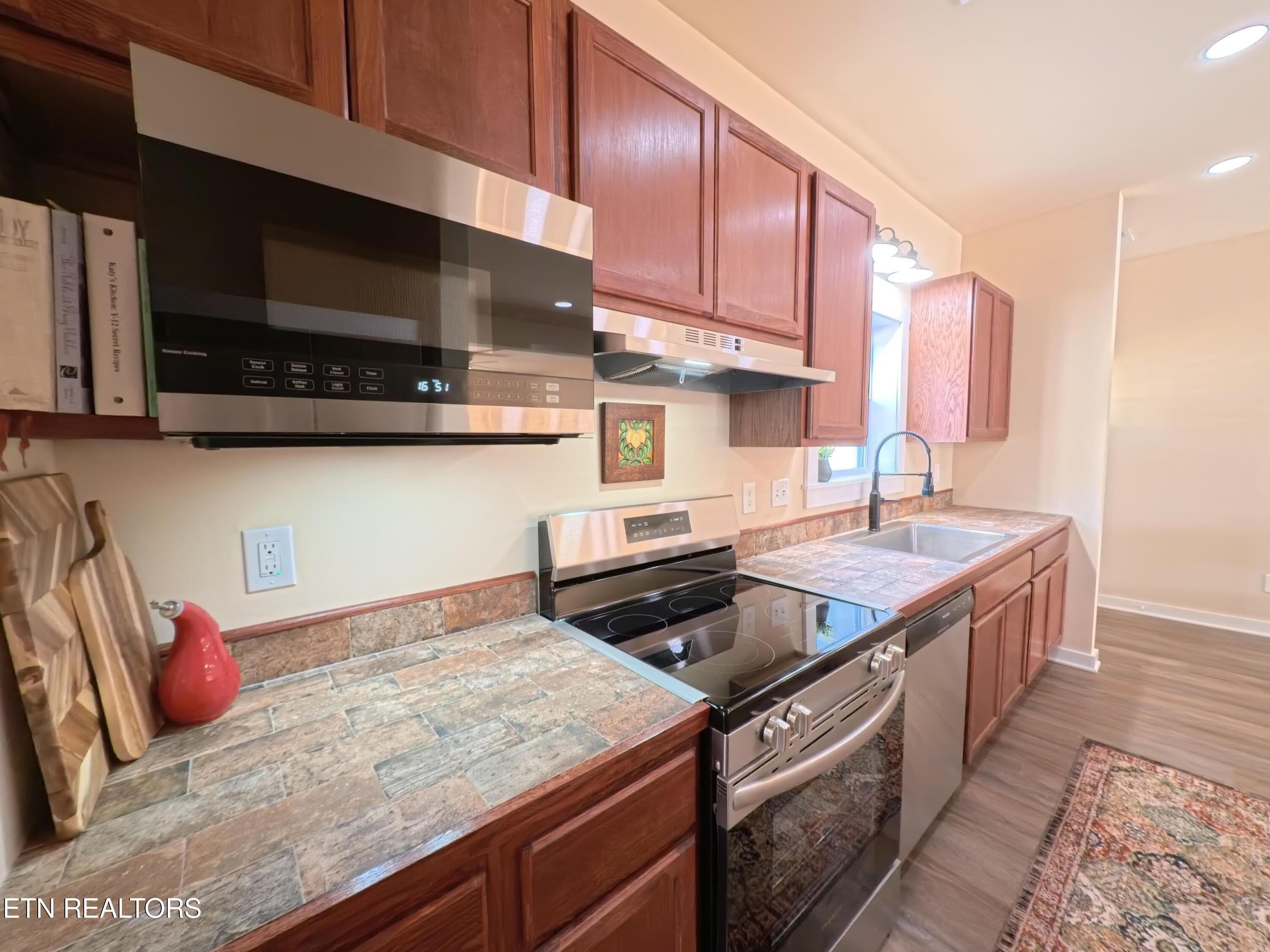 104 Marion Road Oak Ridge TN 37830