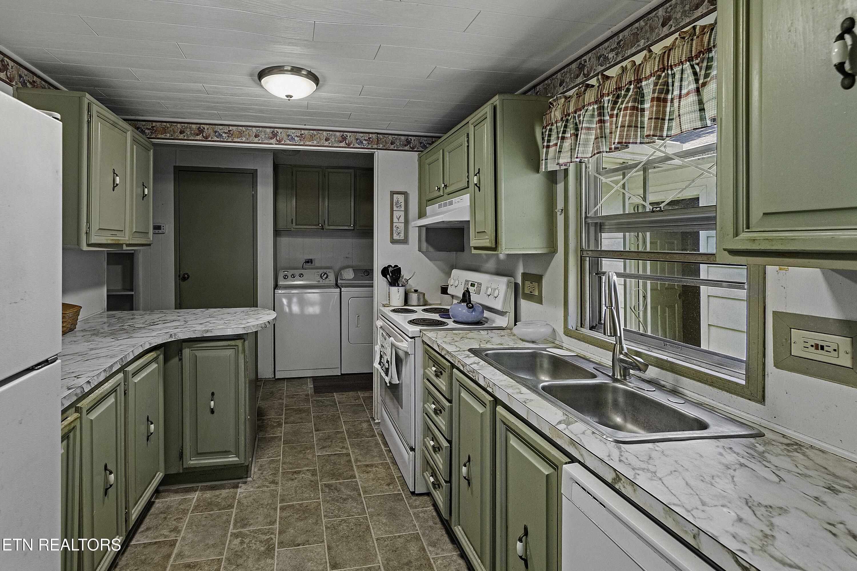 8452 Carr Lane Knoxville TN 37938