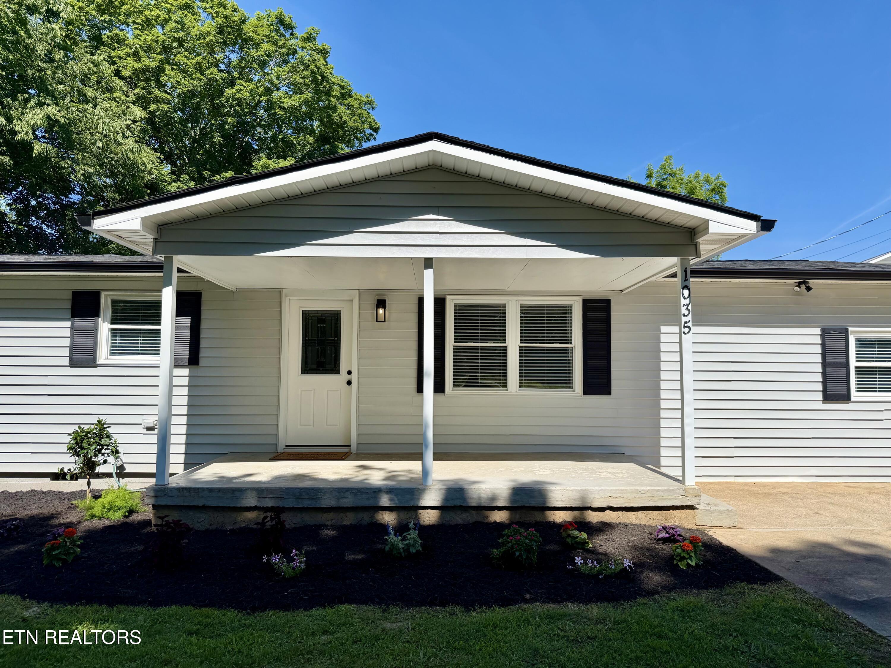 1035 Lakeside Road Madisonville TN 37354