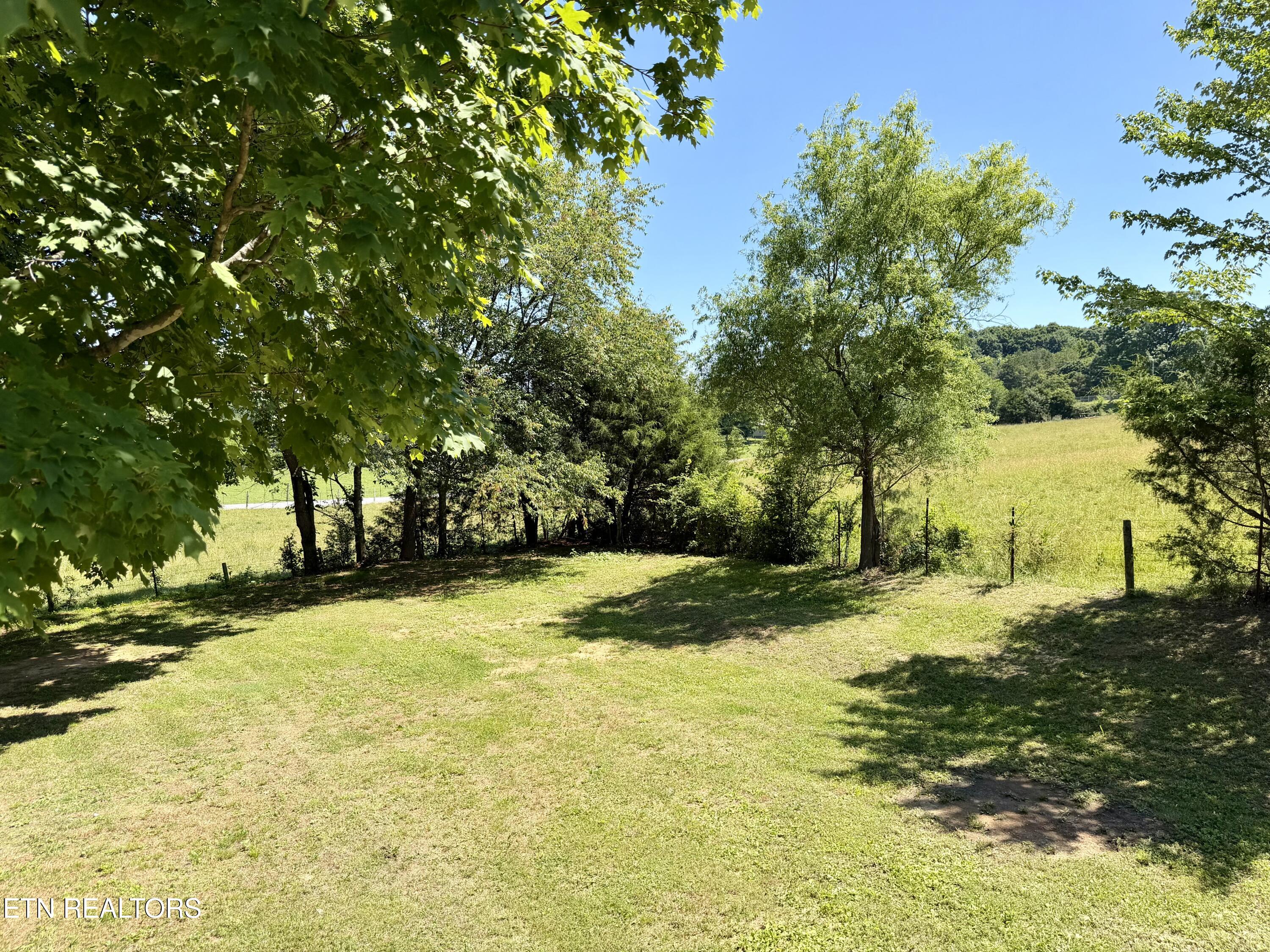 1035 Lakeside Road Madisonville TN 37354