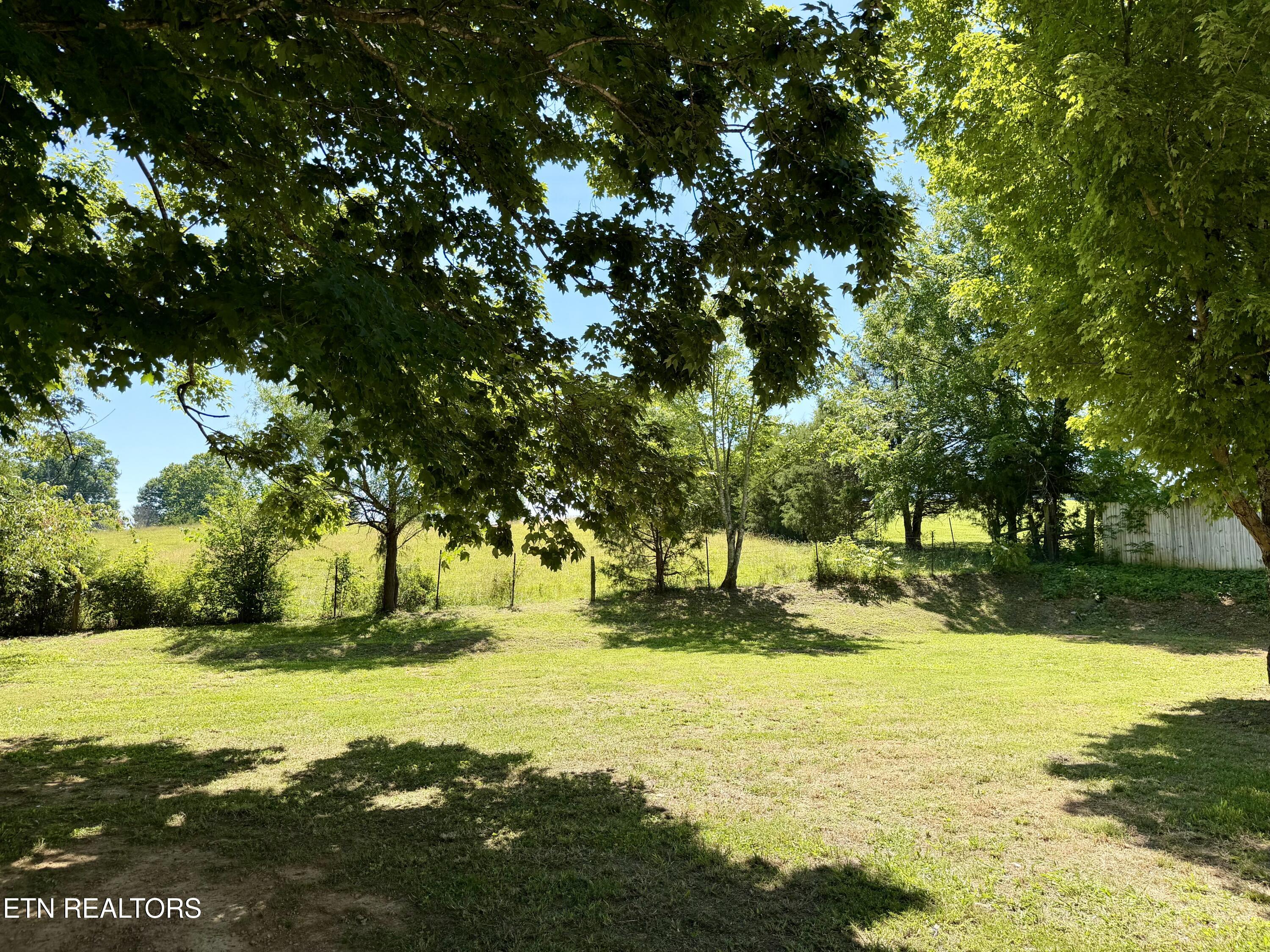 1035 Lakeside Road Madisonville TN 37354