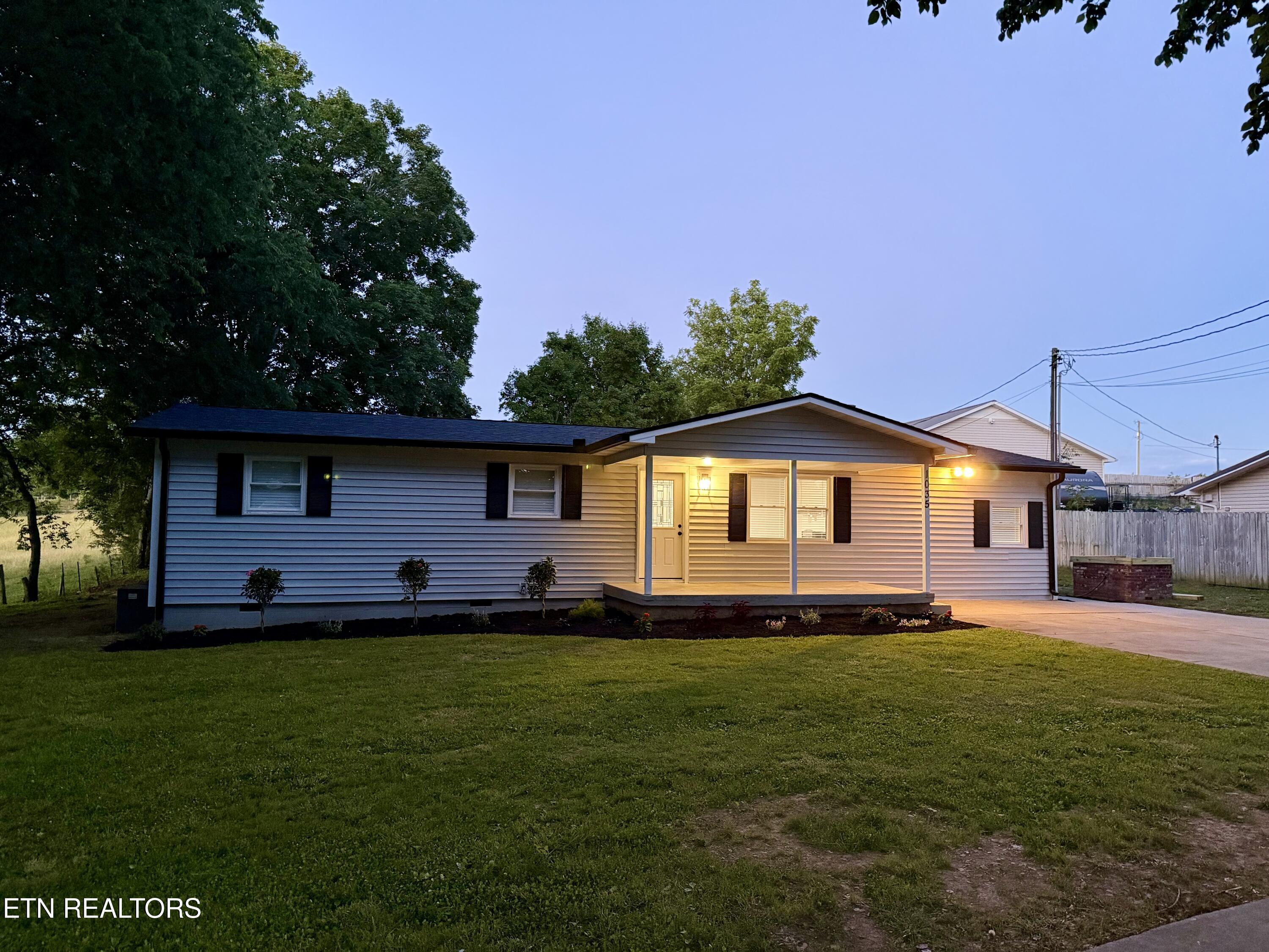 1035 Lakeside Road Madisonville TN 37354