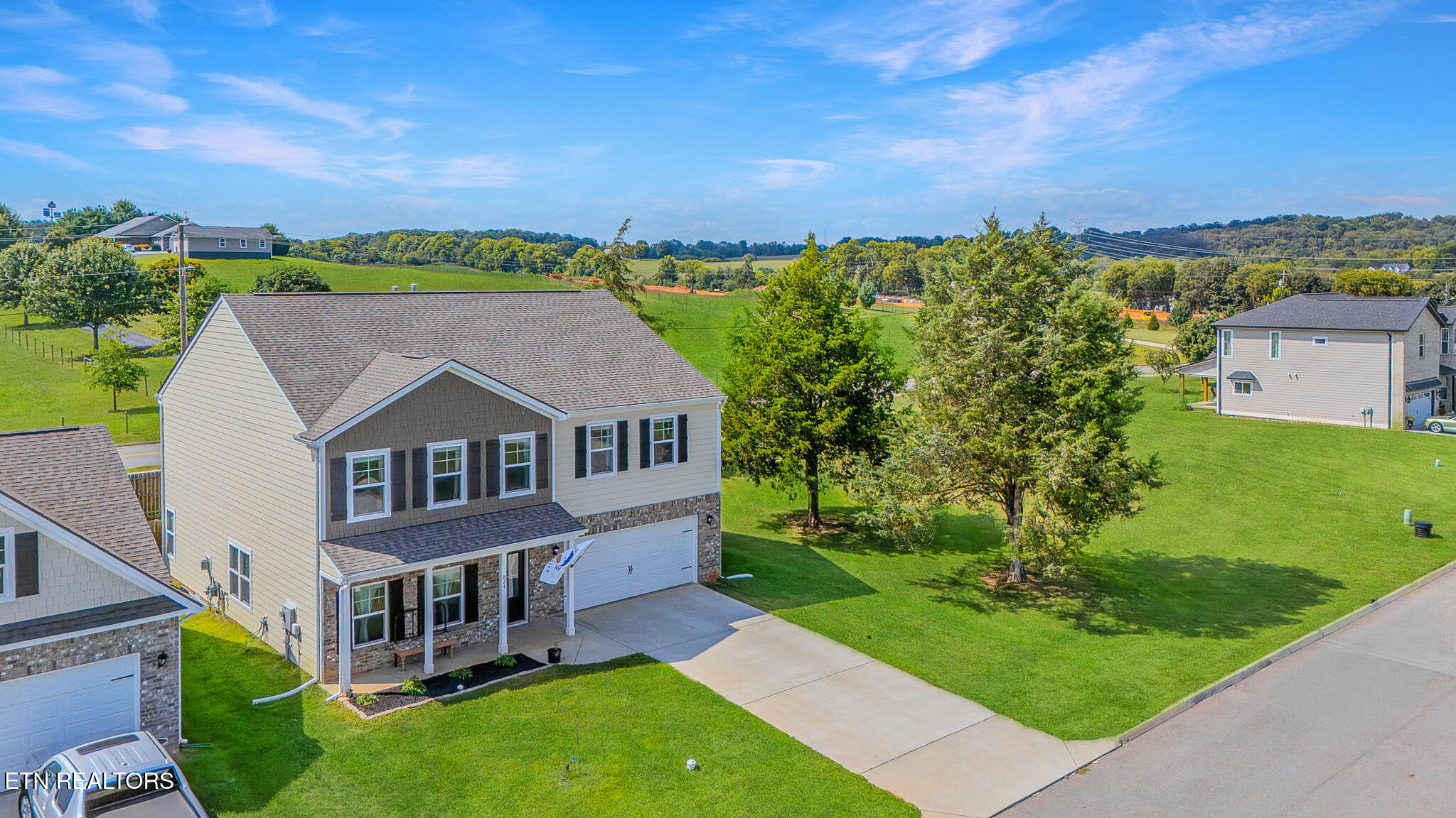 824 Stone Creek Drive Loudon TN 37774