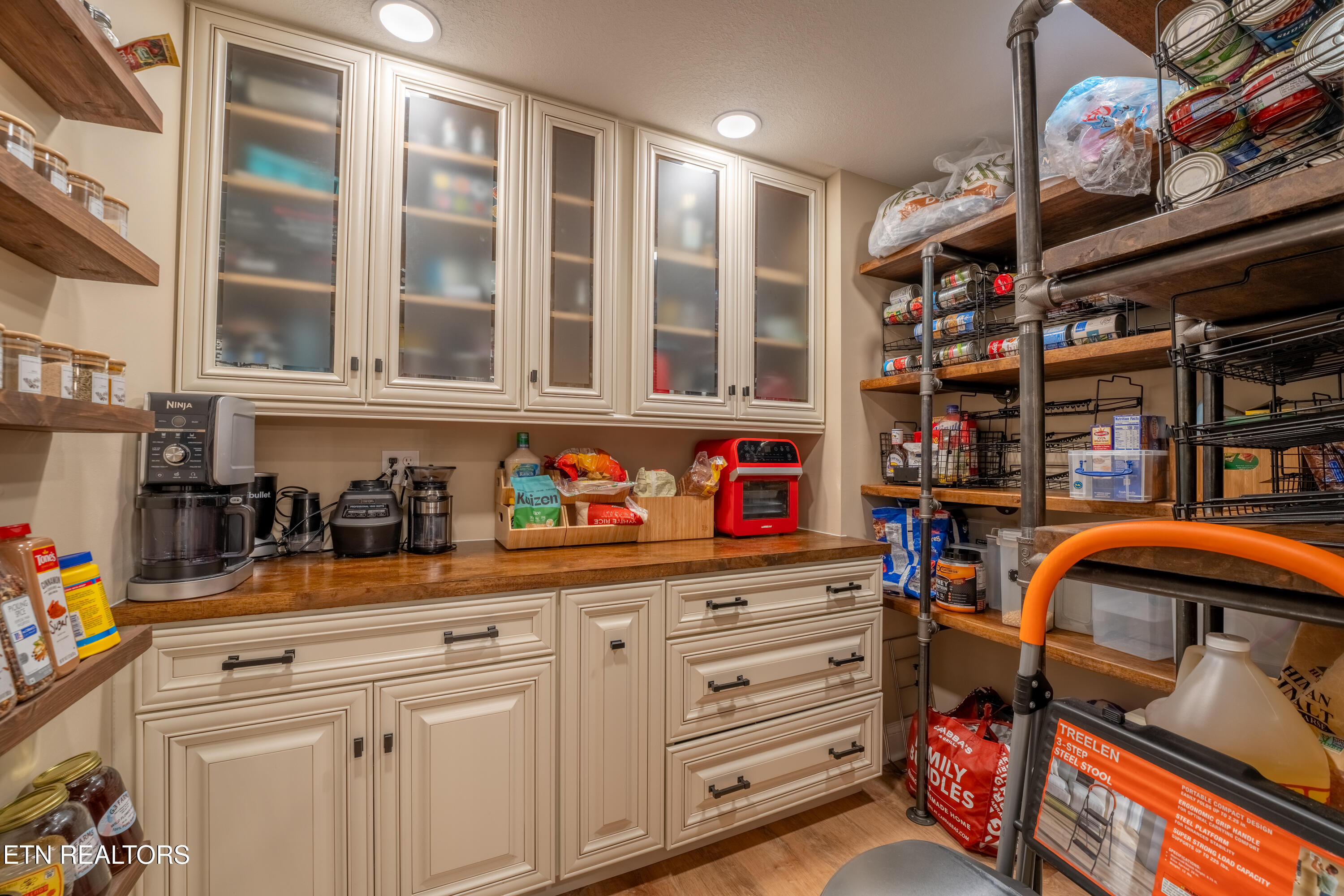 5620 Glenlyn Drive Powell TN 37849