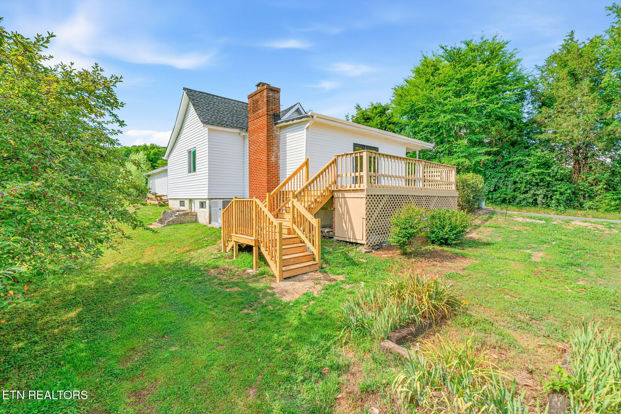125 Ballard Road Heiskell TN 37754