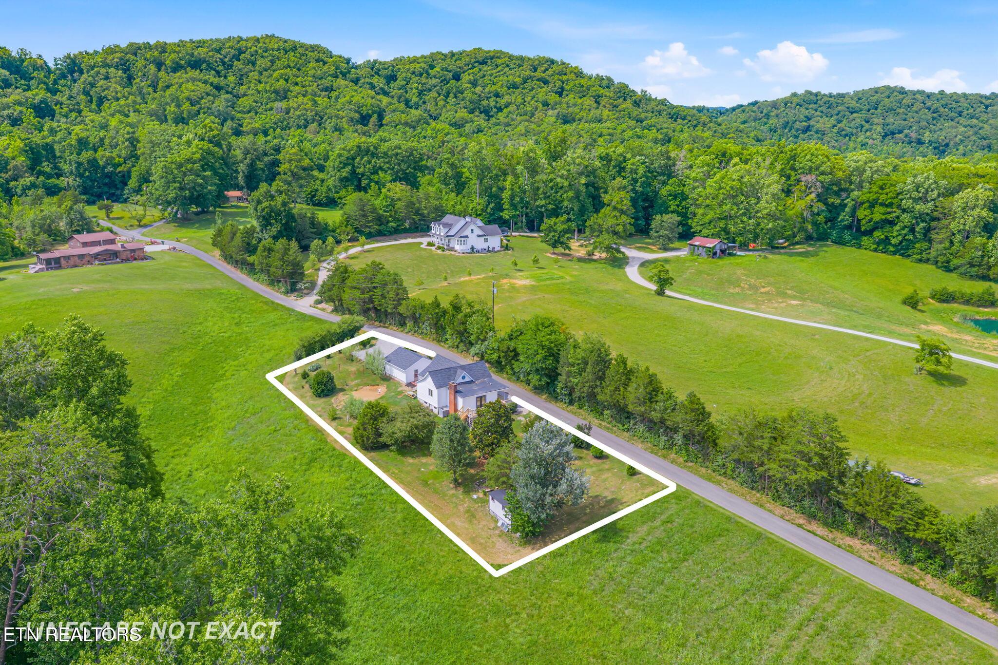125 Ballard Road Heiskell TN 37754