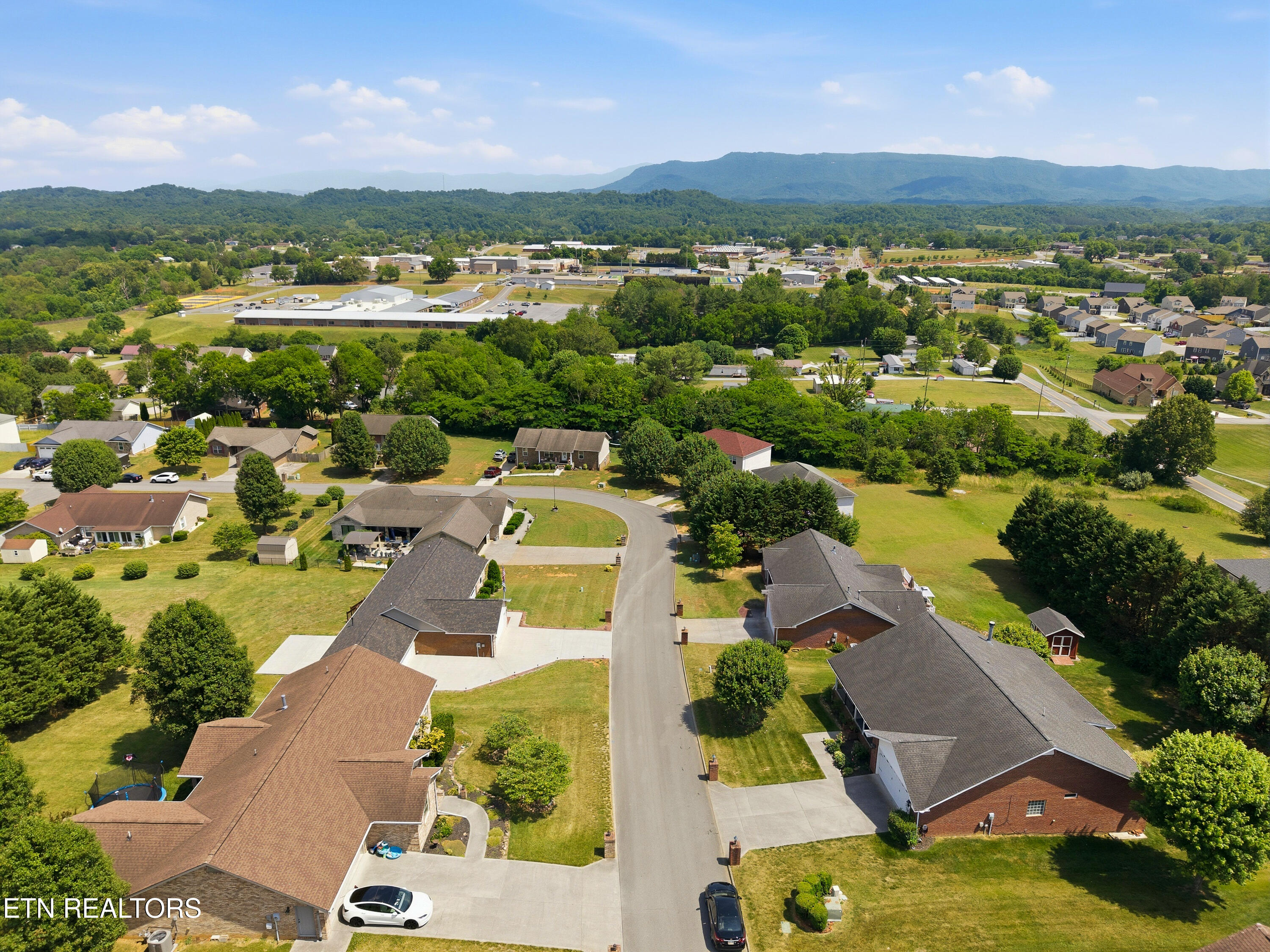 529 Hills Gate Circle Seymour TN 37865