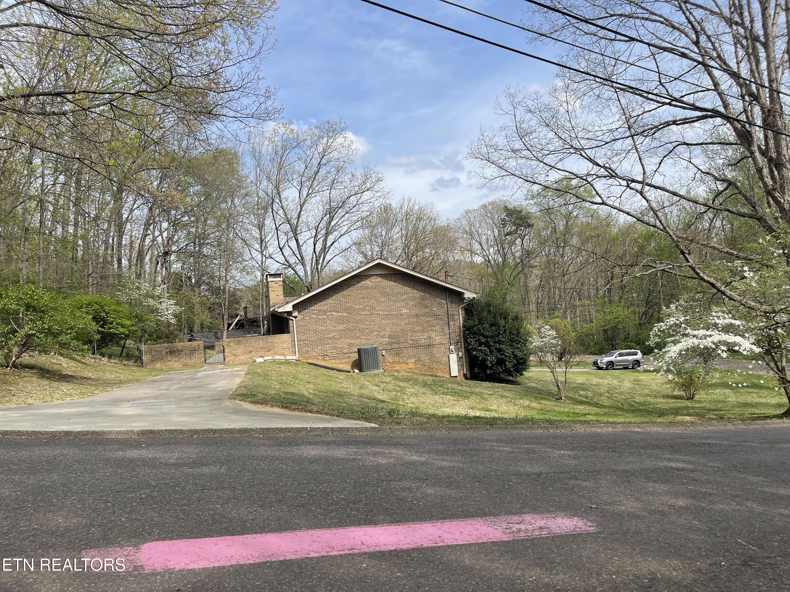1001 Buckthorn Drive Knoxville TN 37912