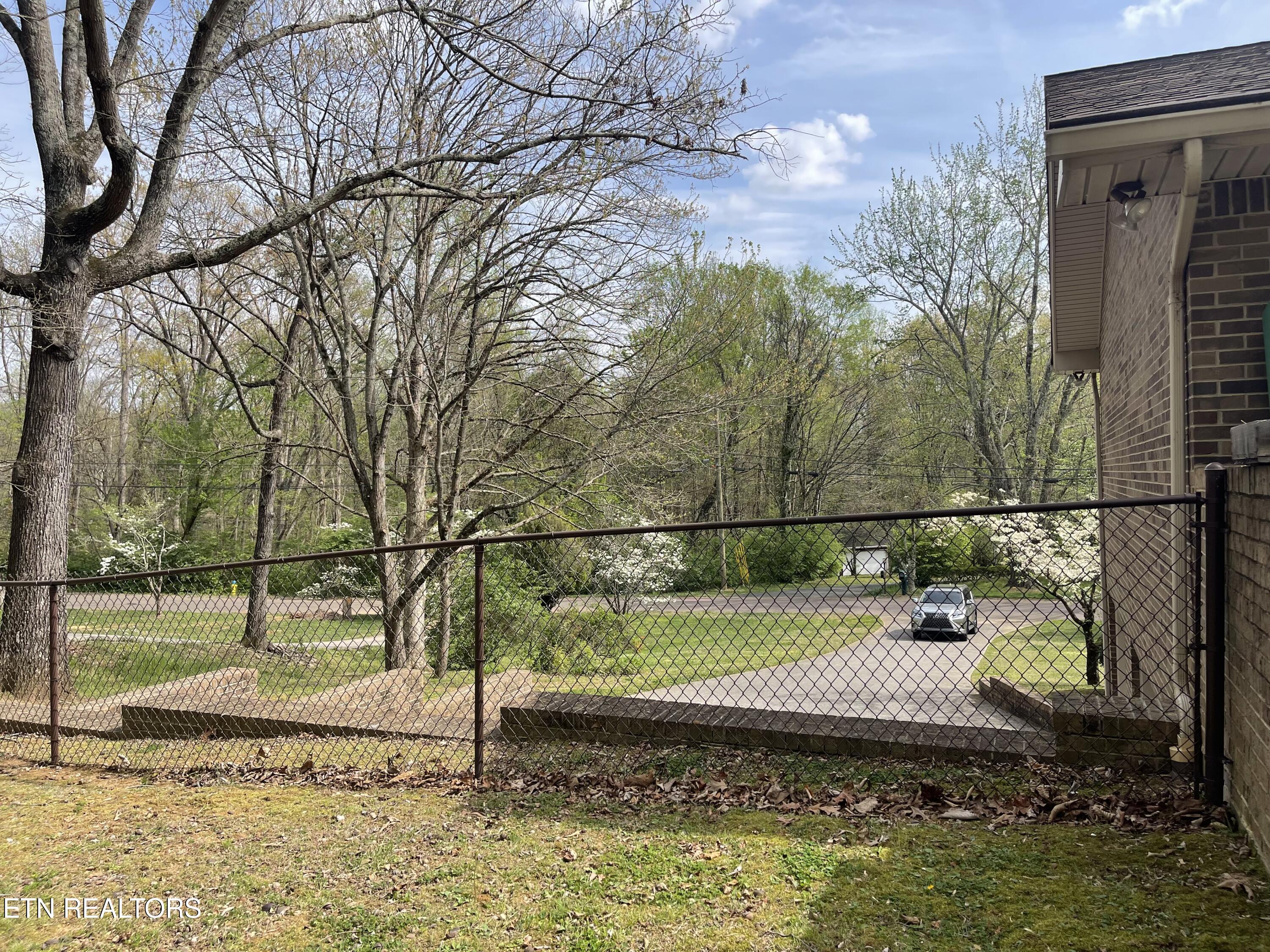 1001 Buckthorn Drive Knoxville TN 37912