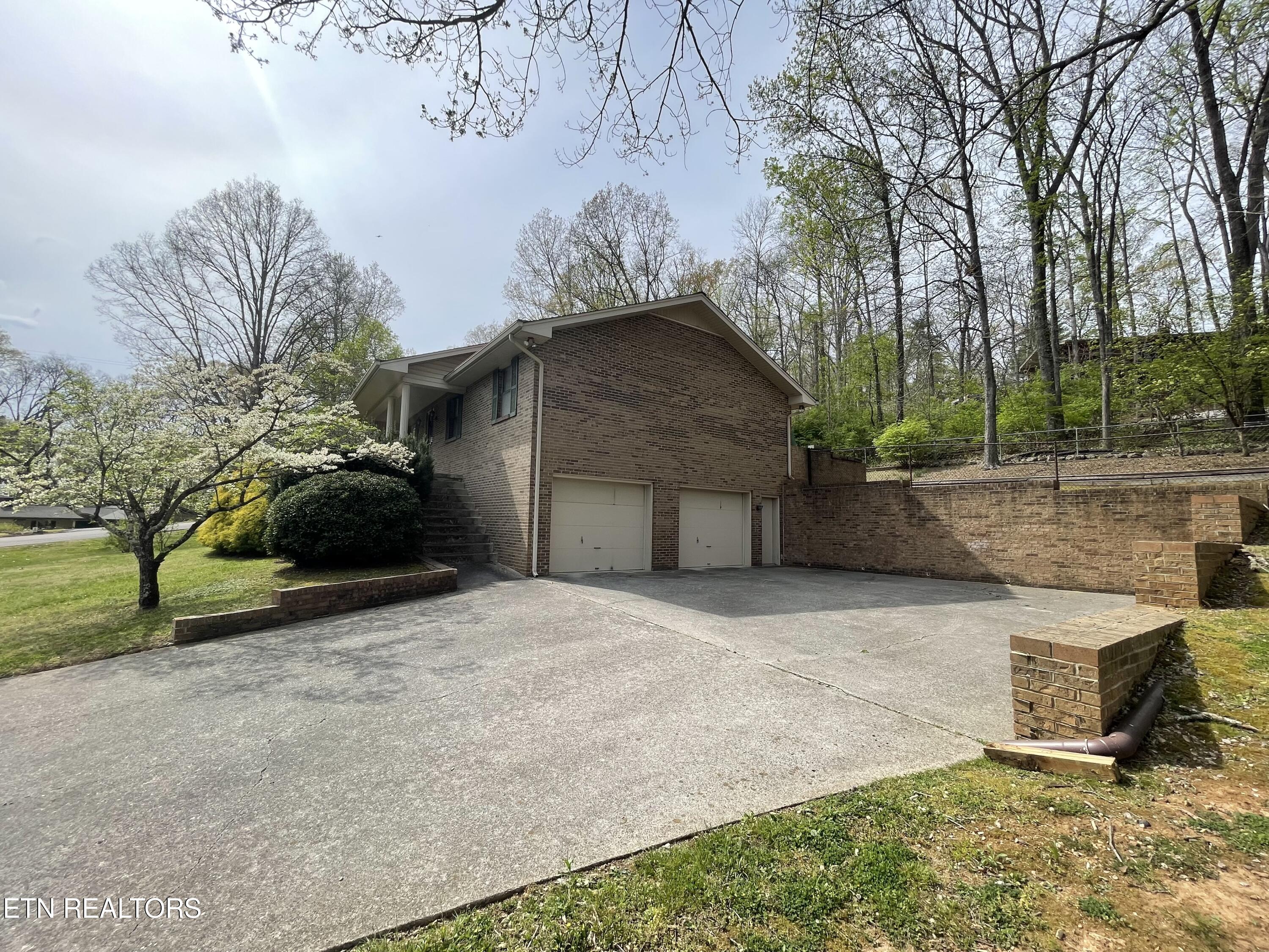1001 Buckthorn Drive Knoxville TN 37912