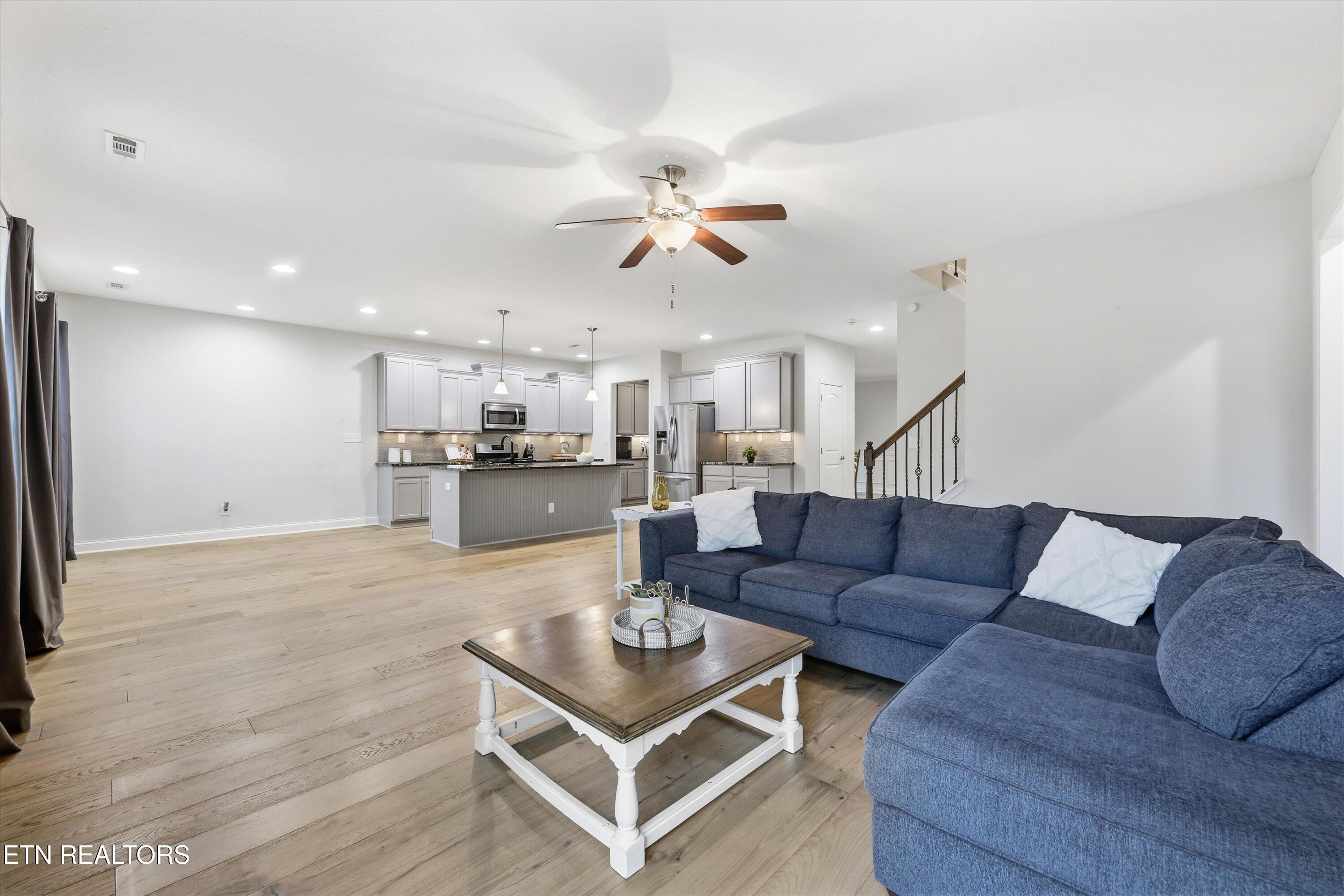 2042 Gusty Wind Lane Knoxville TN 37932