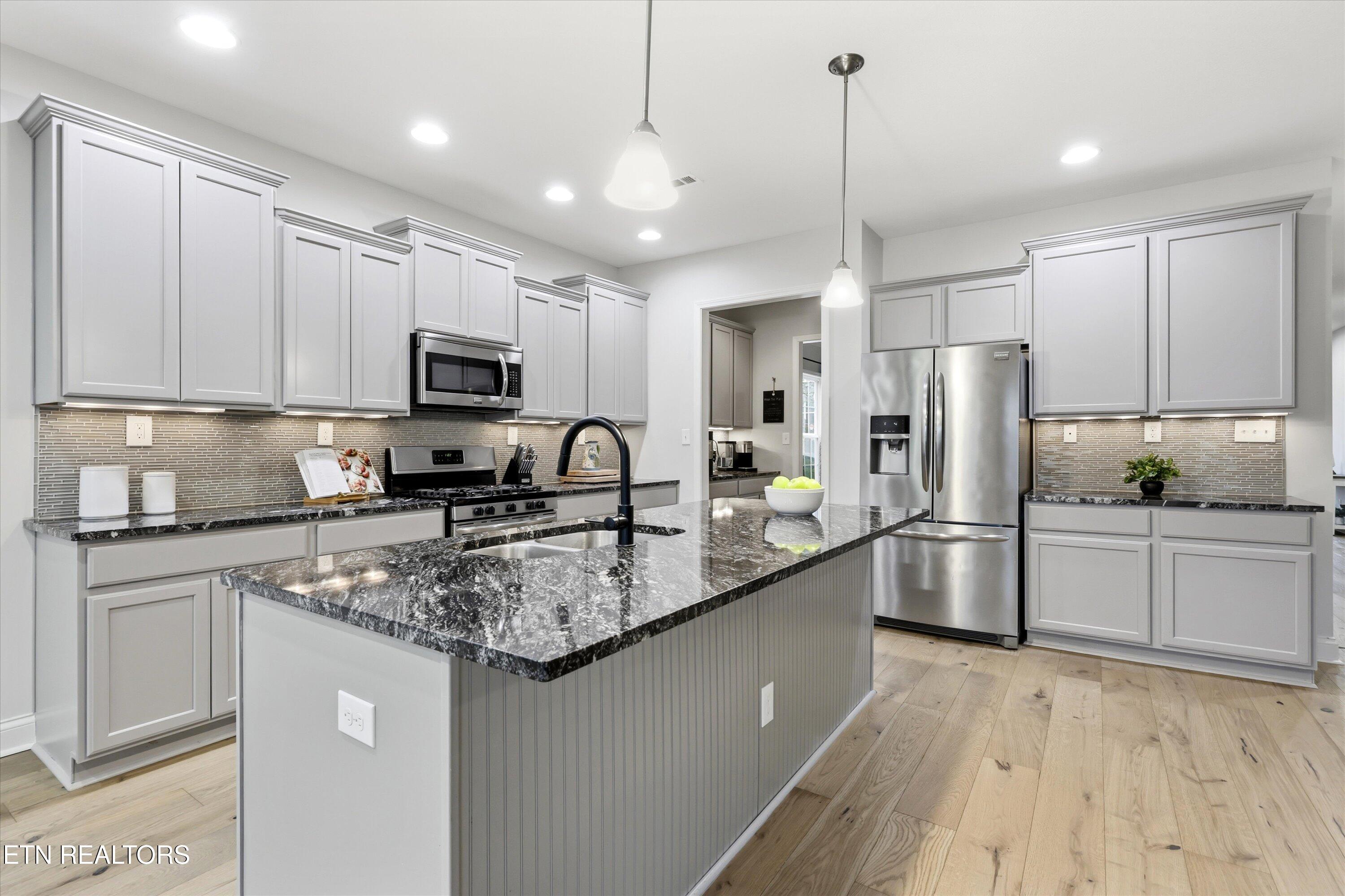 2042 Gusty Wind Lane Knoxville TN 37932
