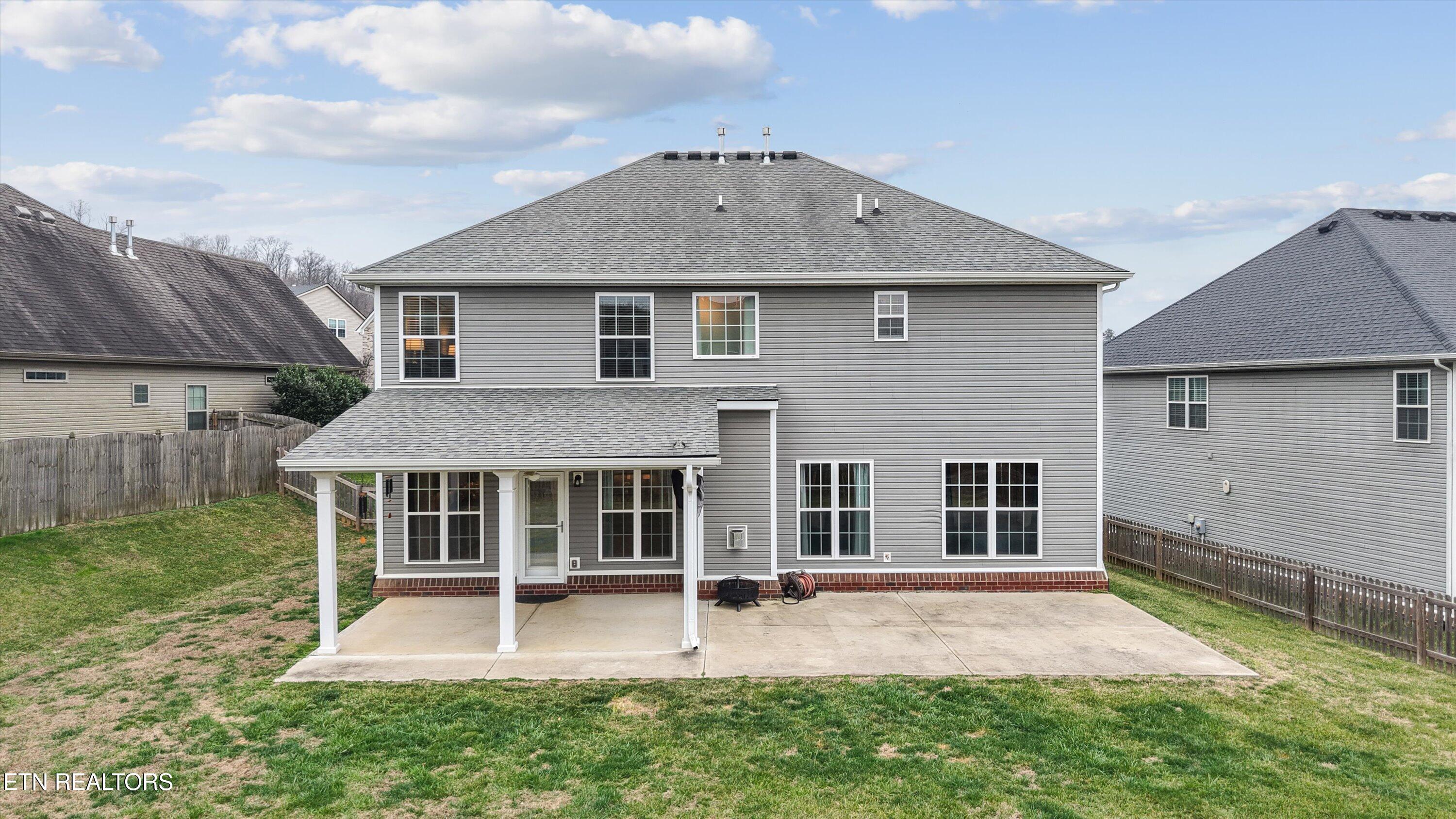 2042 Gusty Wind Lane Knoxville TN 37932