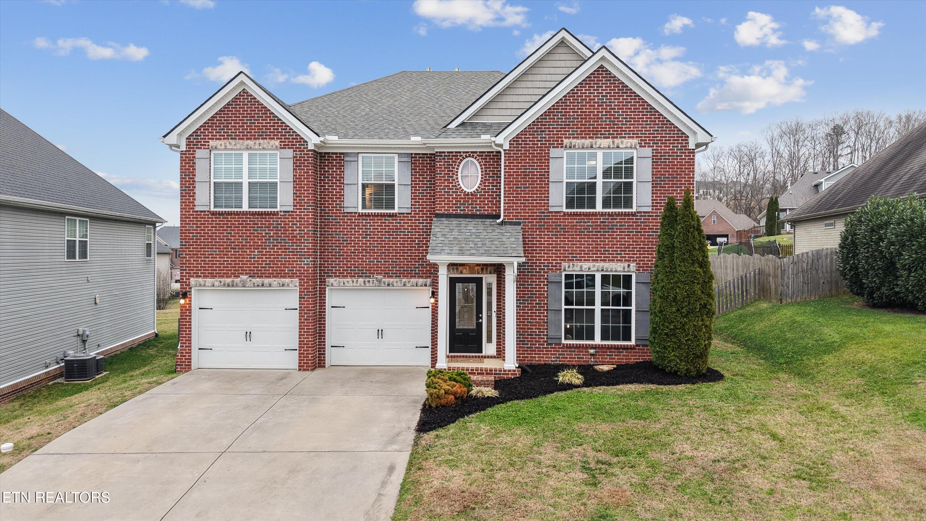 2042 Gusty Wind Lane Knoxville TN 37932