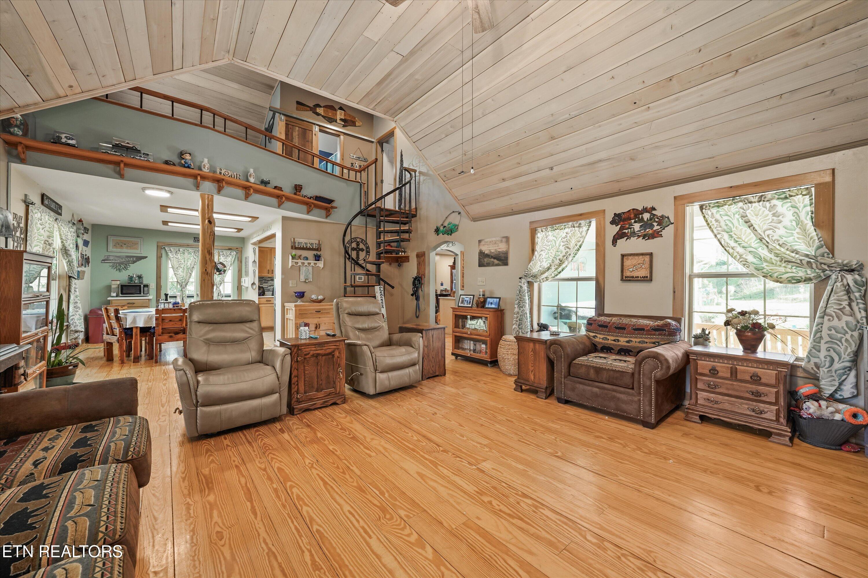 2501 Valley View Road Dandridge TN 37725