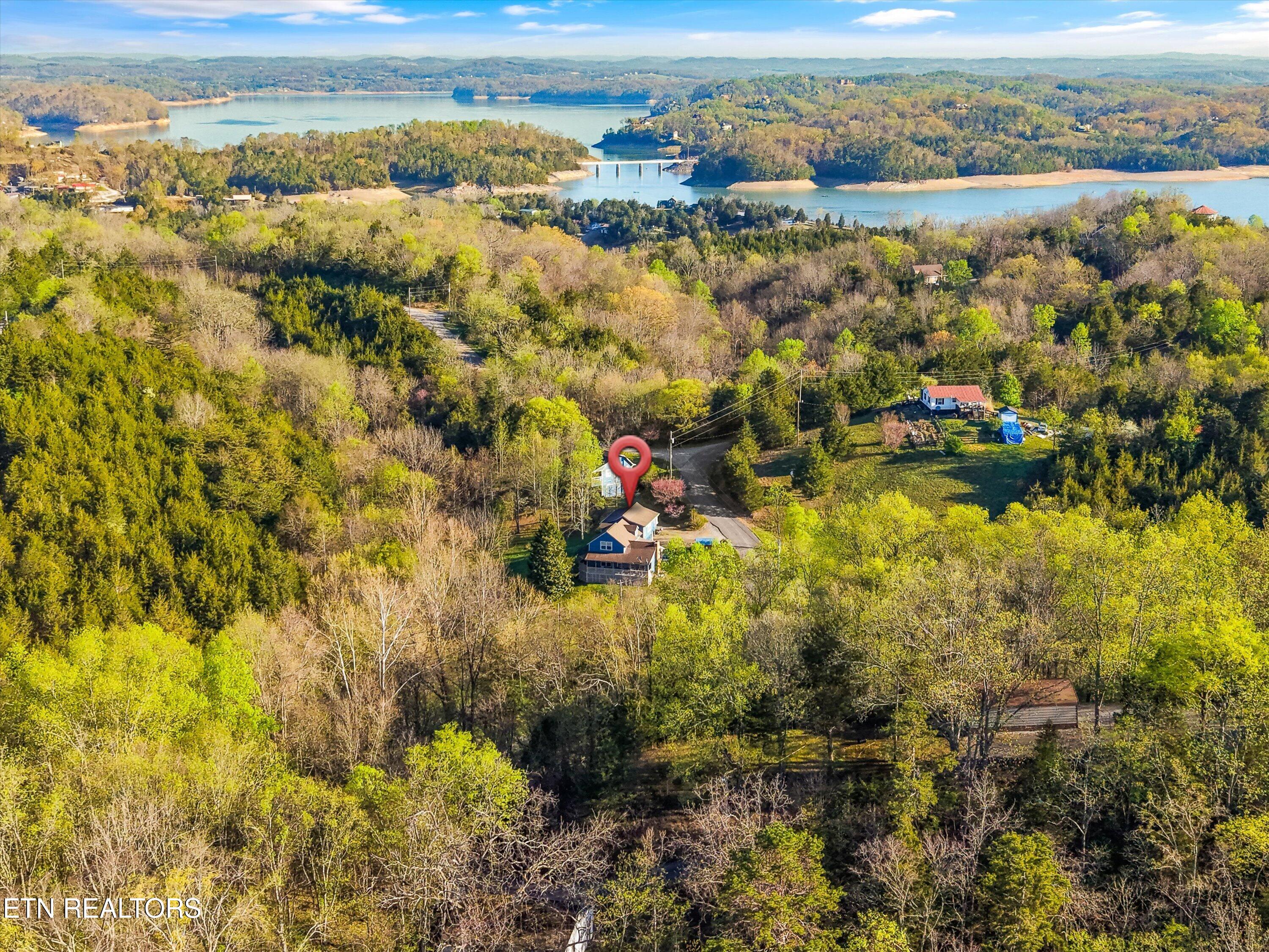 2501 Valley View Road Dandridge TN 37725