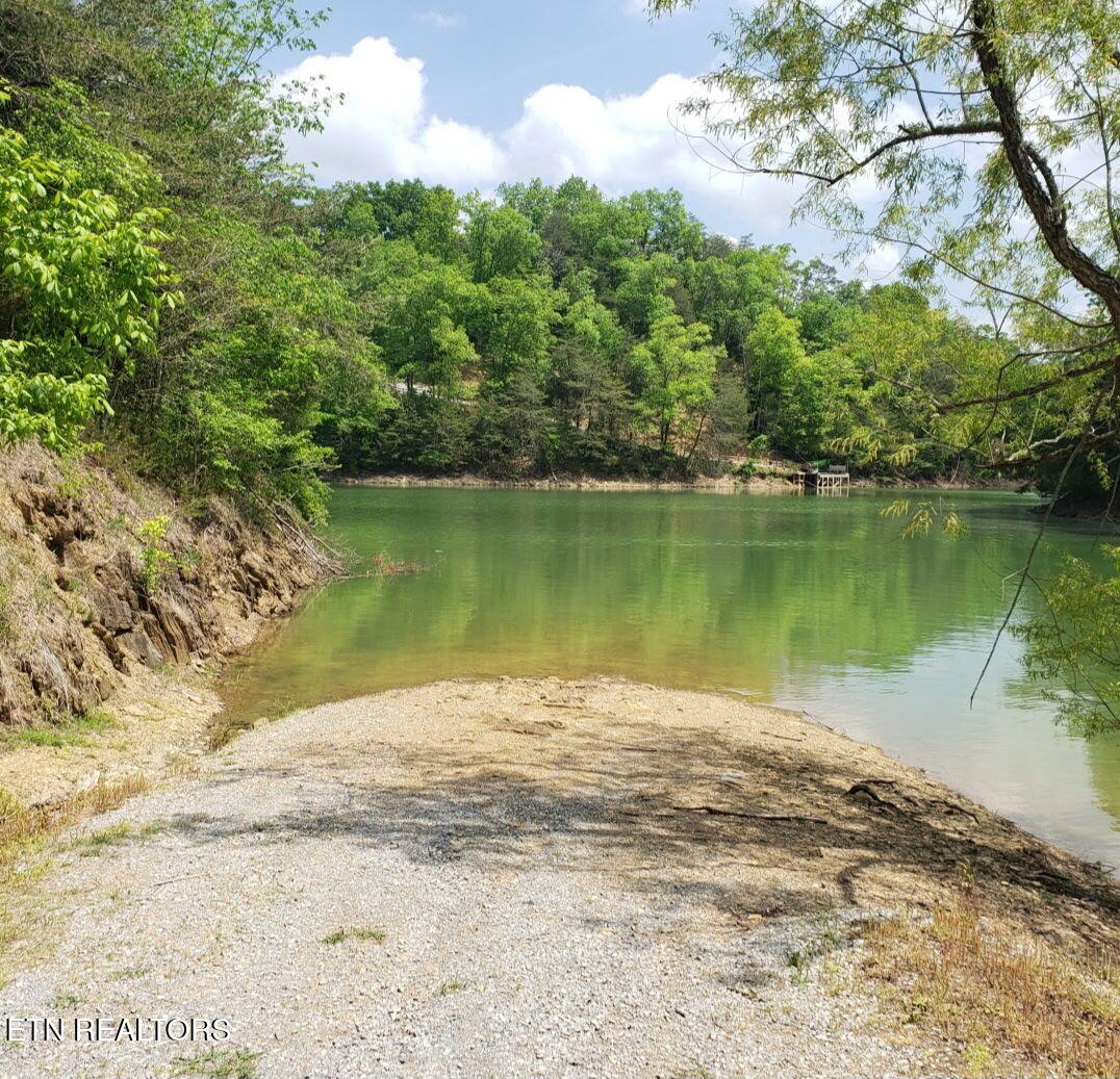 2501 Valley View Road Dandridge TN 37725
