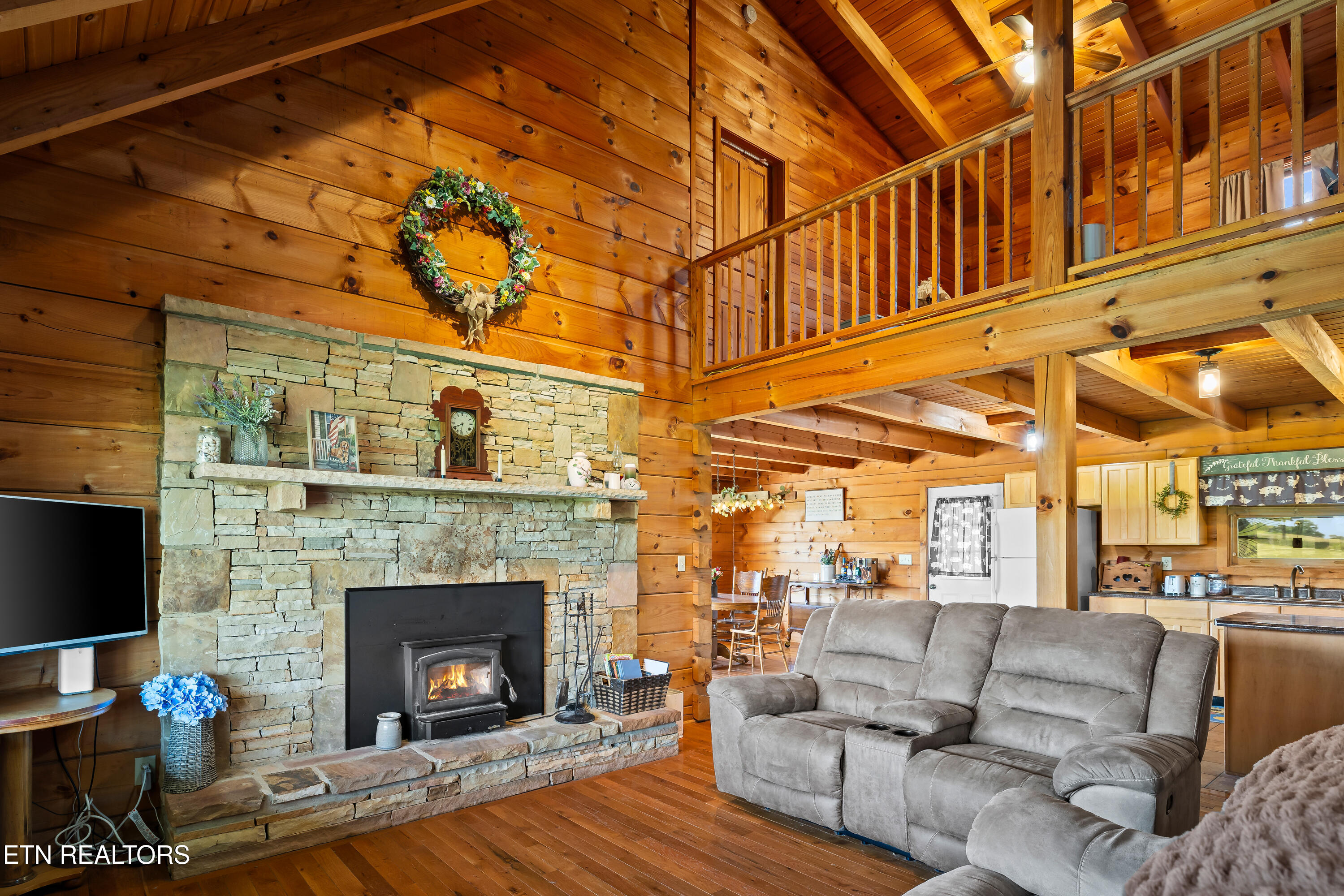 3995 W Meadow Road Greenback TN 37742