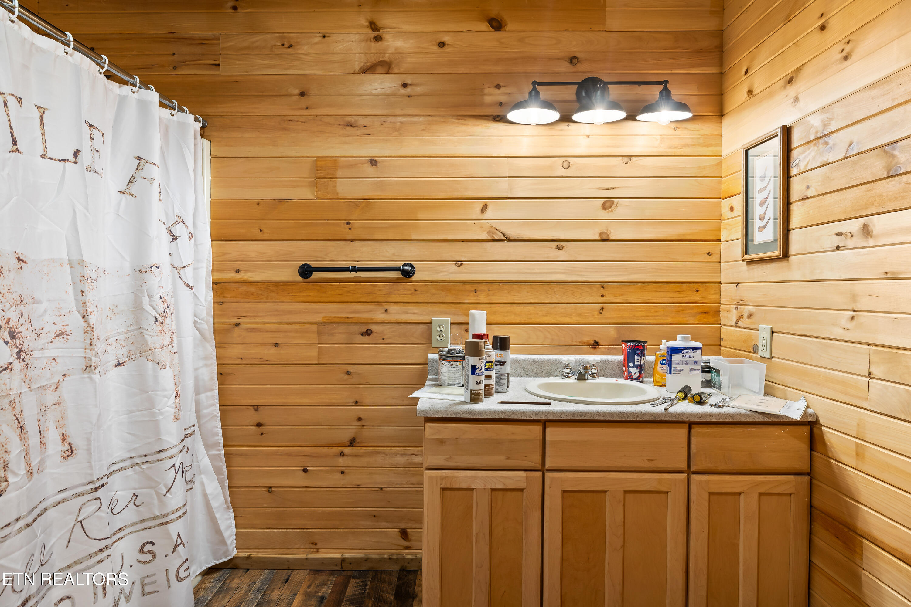 3995 W Meadow Road Greenback TN 37742