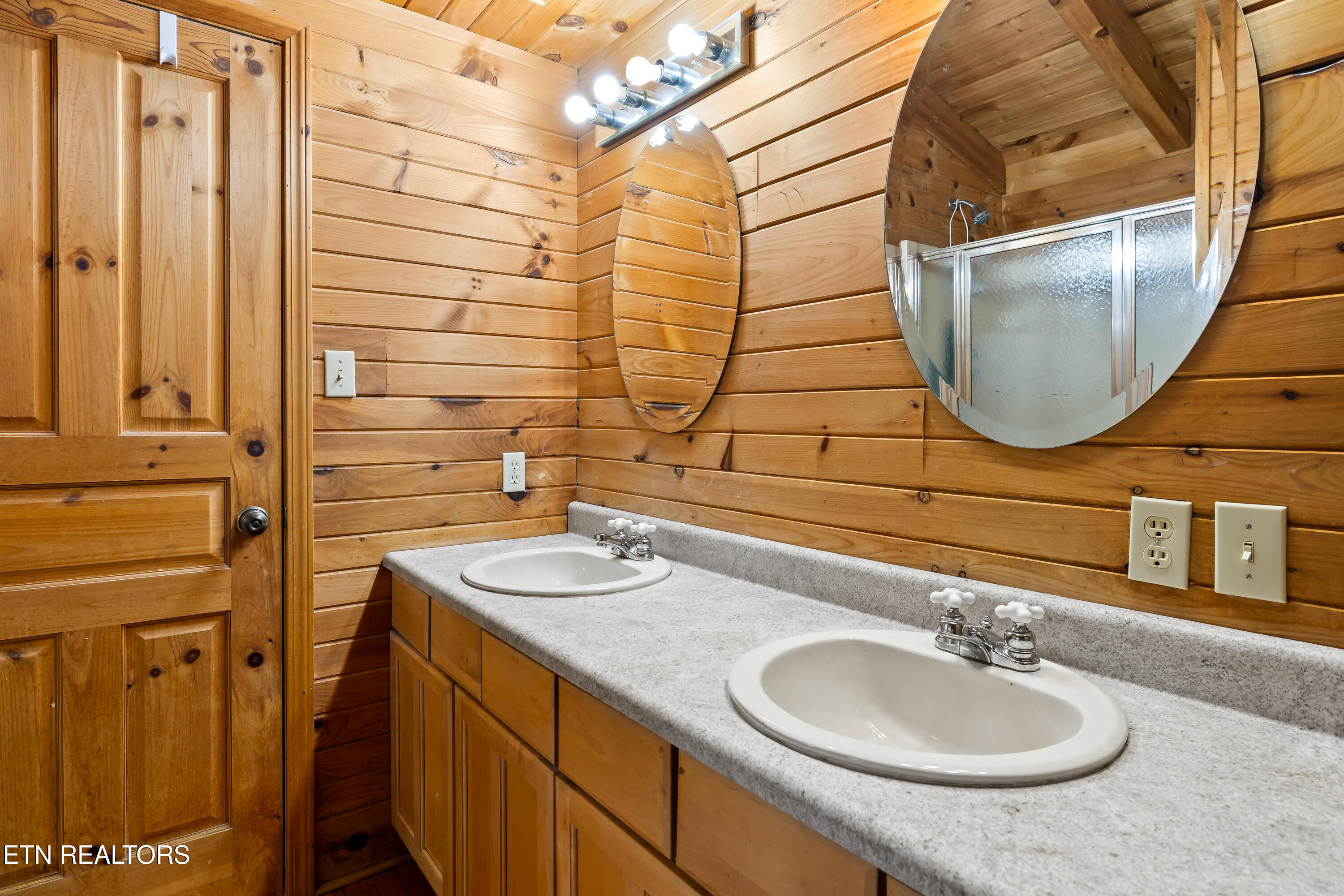 3995 W Meadow Road Greenback TN 37742