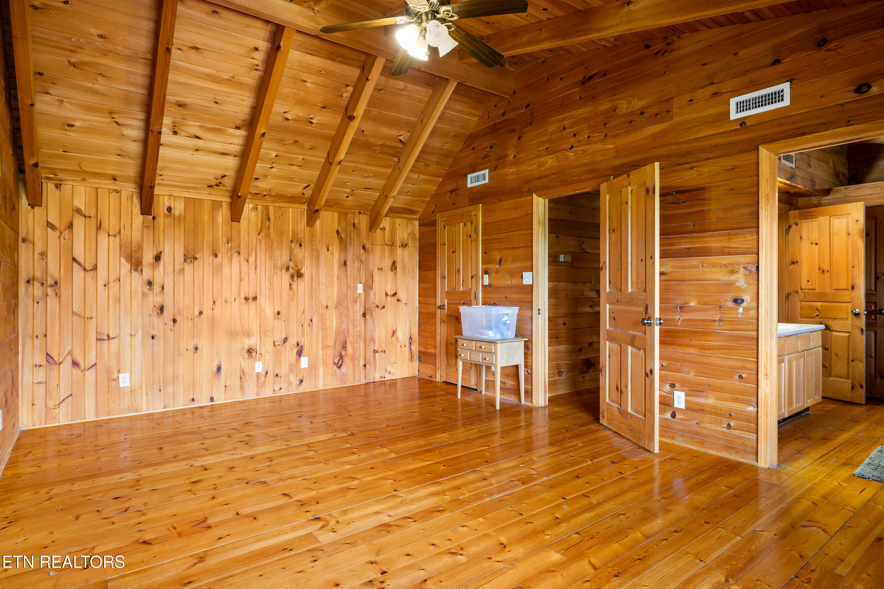 3995 W Meadow Road Greenback TN 37742