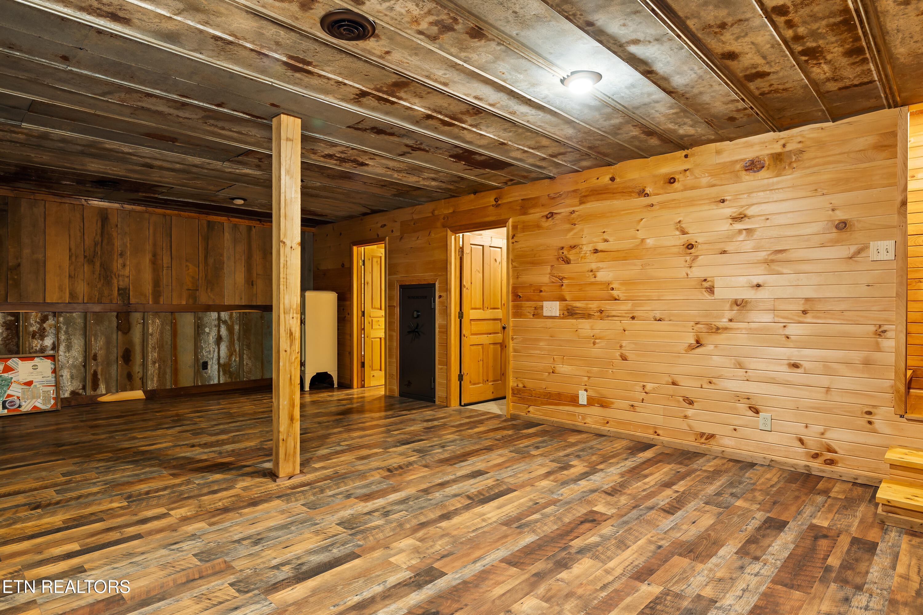 3995 W Meadow Road Greenback TN 37742