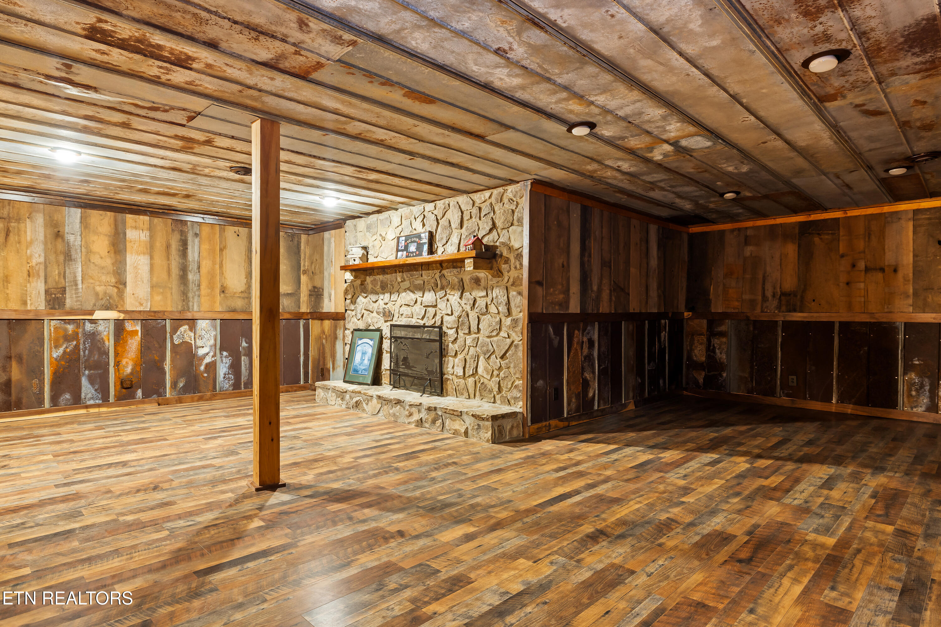 3995 W Meadow Road Greenback TN 37742