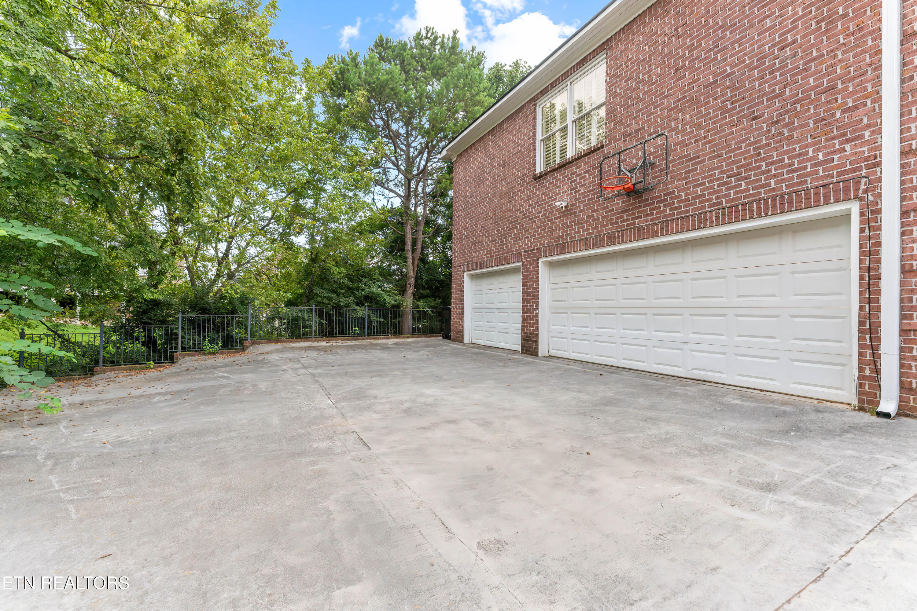 10320 Castlebridge Court Knoxville TN 37922