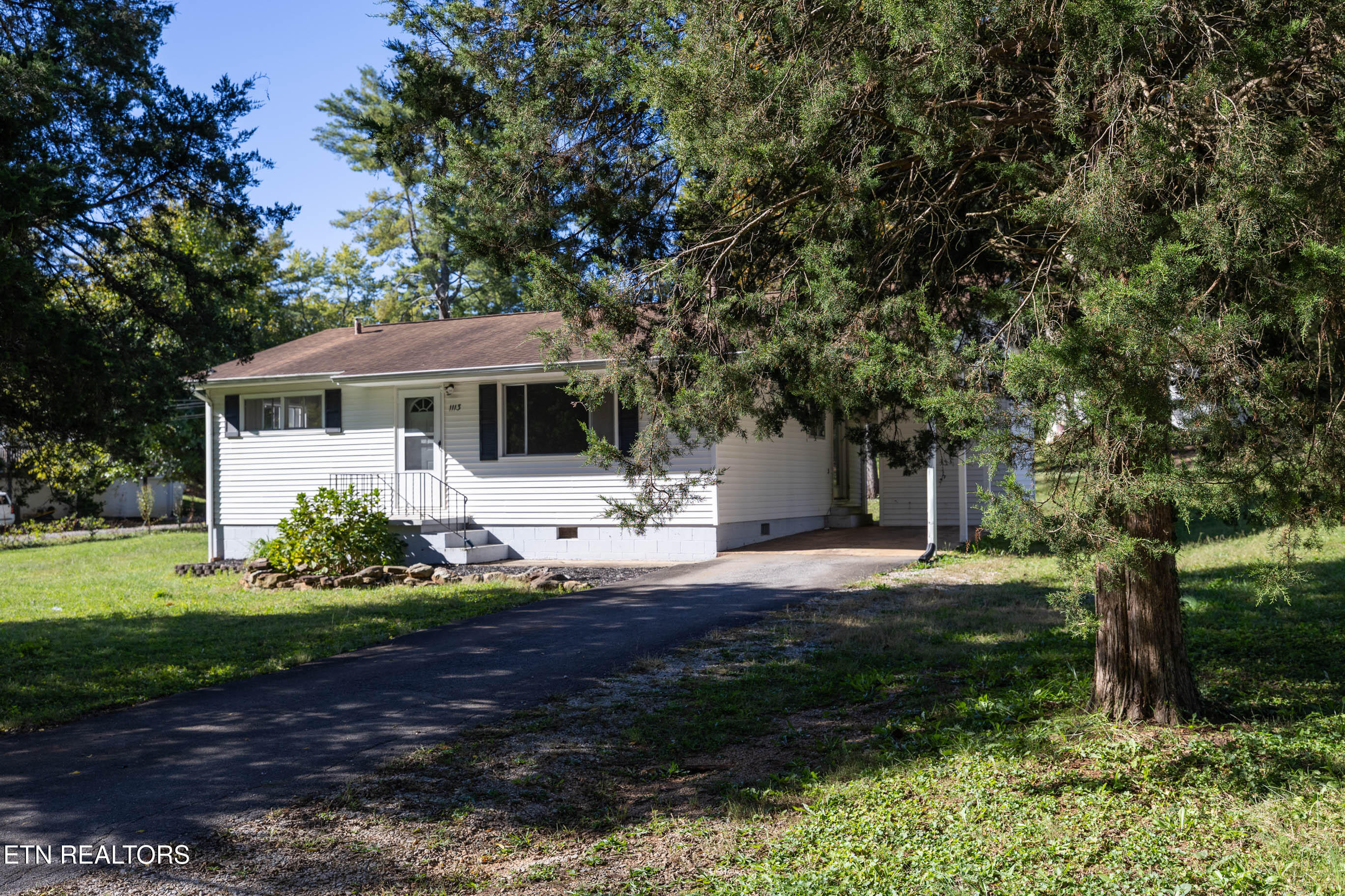 1113 Ownby Lane Knoxville TN 37919