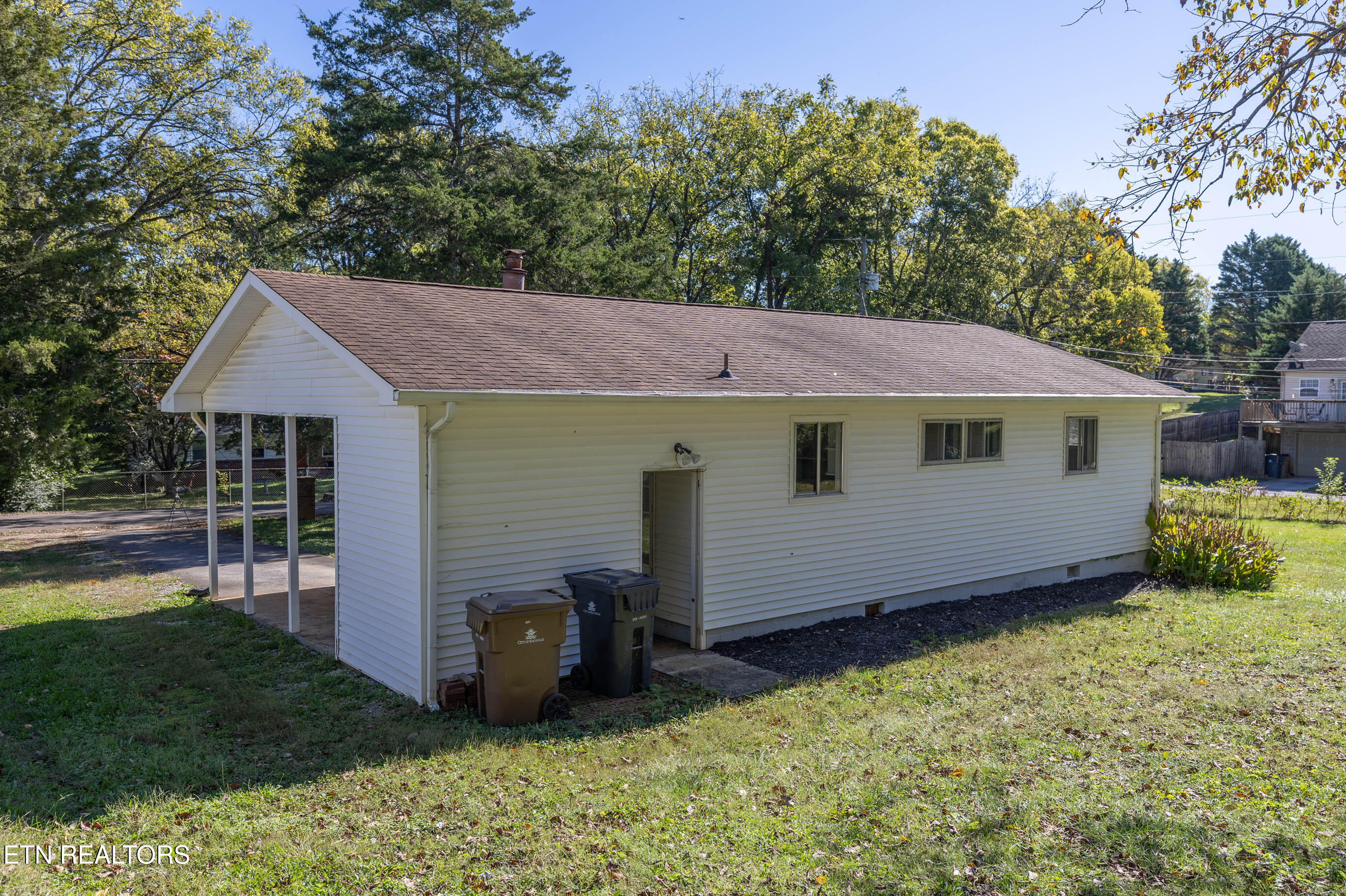 1113 Ownby Lane Knoxville TN 37919
